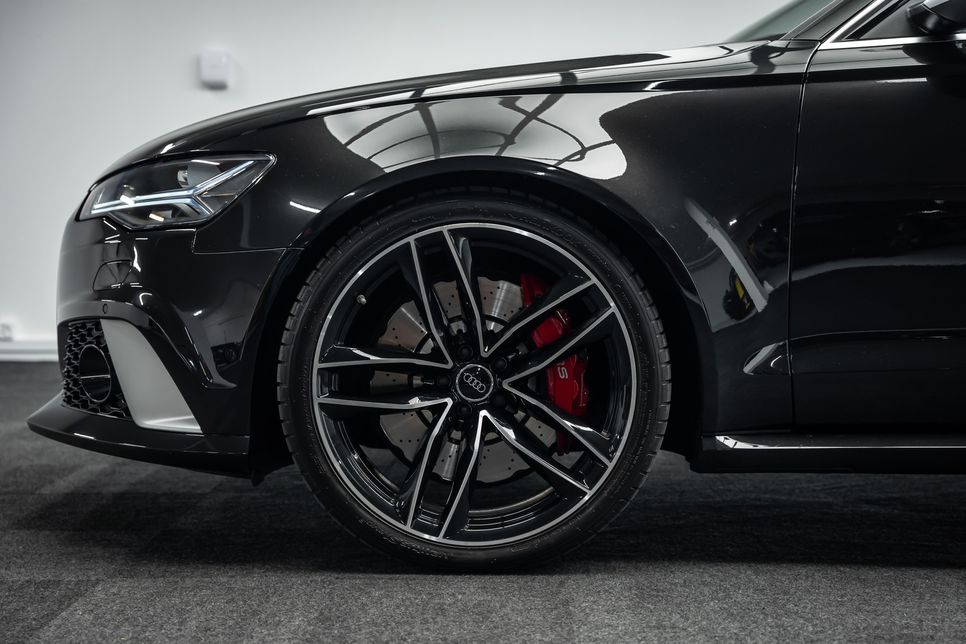 AUDI * RS6 AVANT * SEHR GEPFLEGT * LEASING AB 443.- *-showroom-element-1