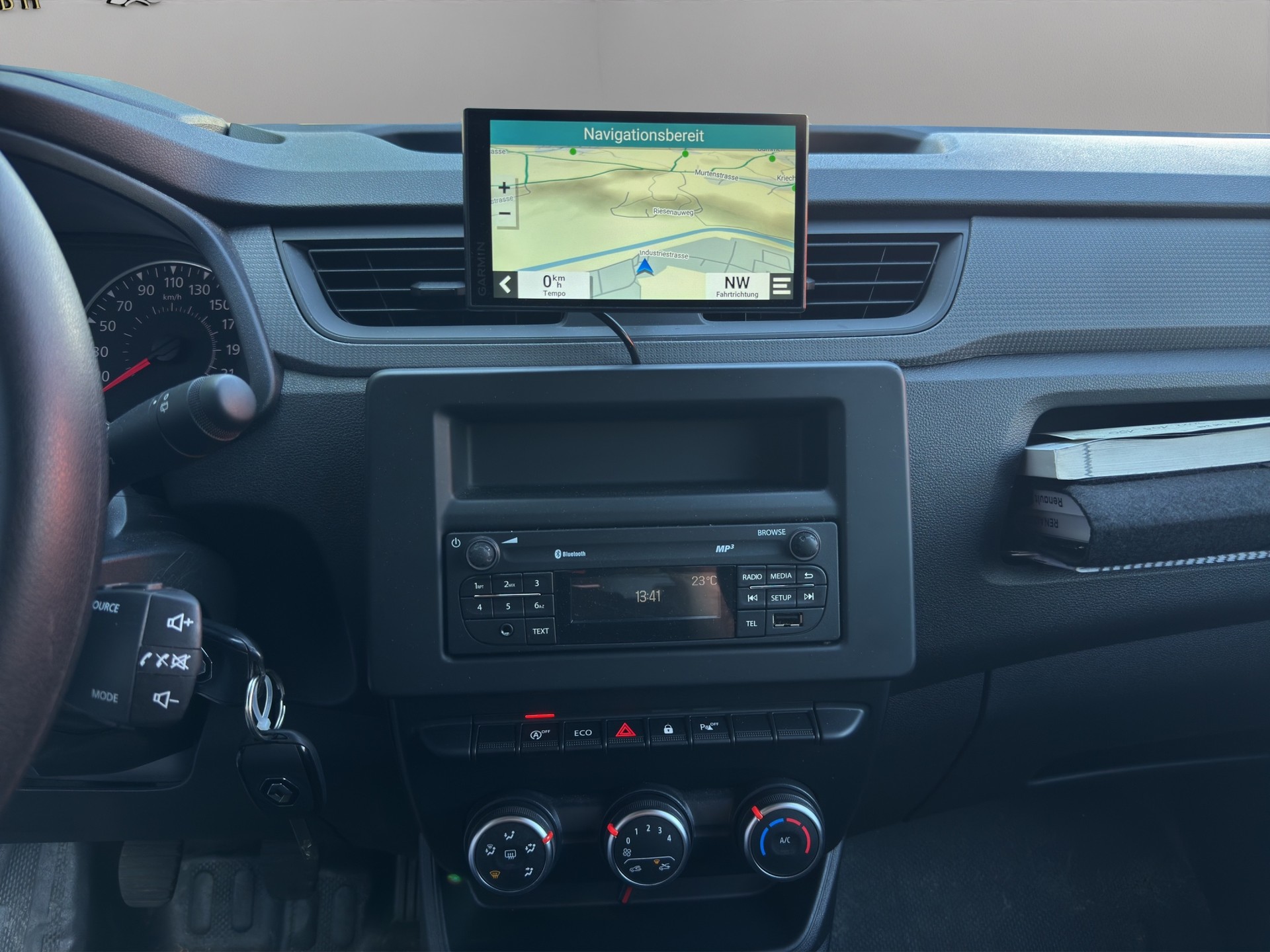 RENAULT Express 1.5 Blue dCi 95 Extra-image-10