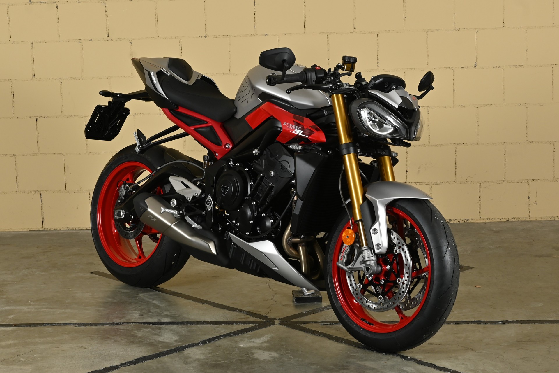 TRIUMPH 765 RX-image-1
