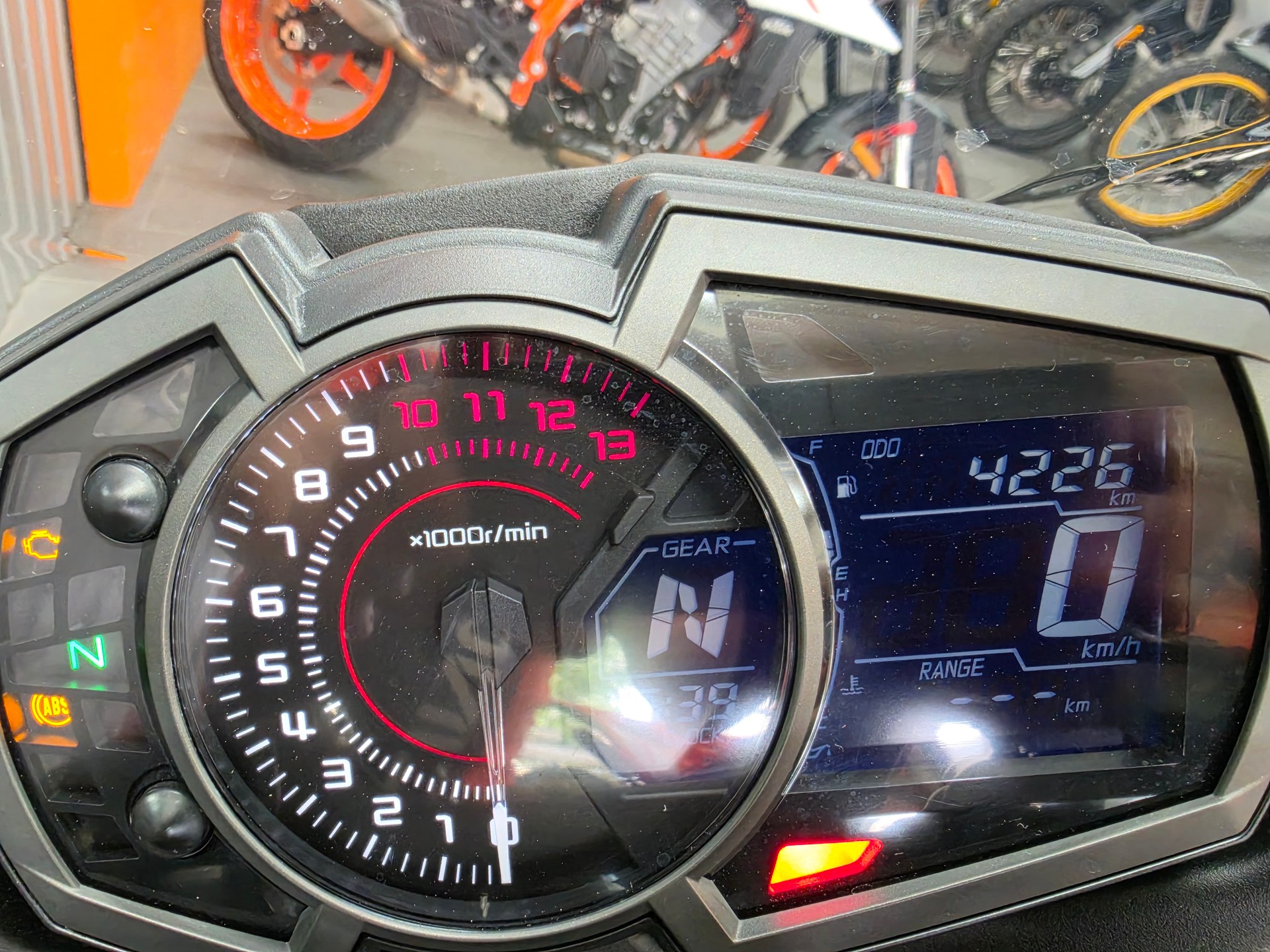 KAWASAKI Ninja 650 ABS (35kW)-showroom-element-1