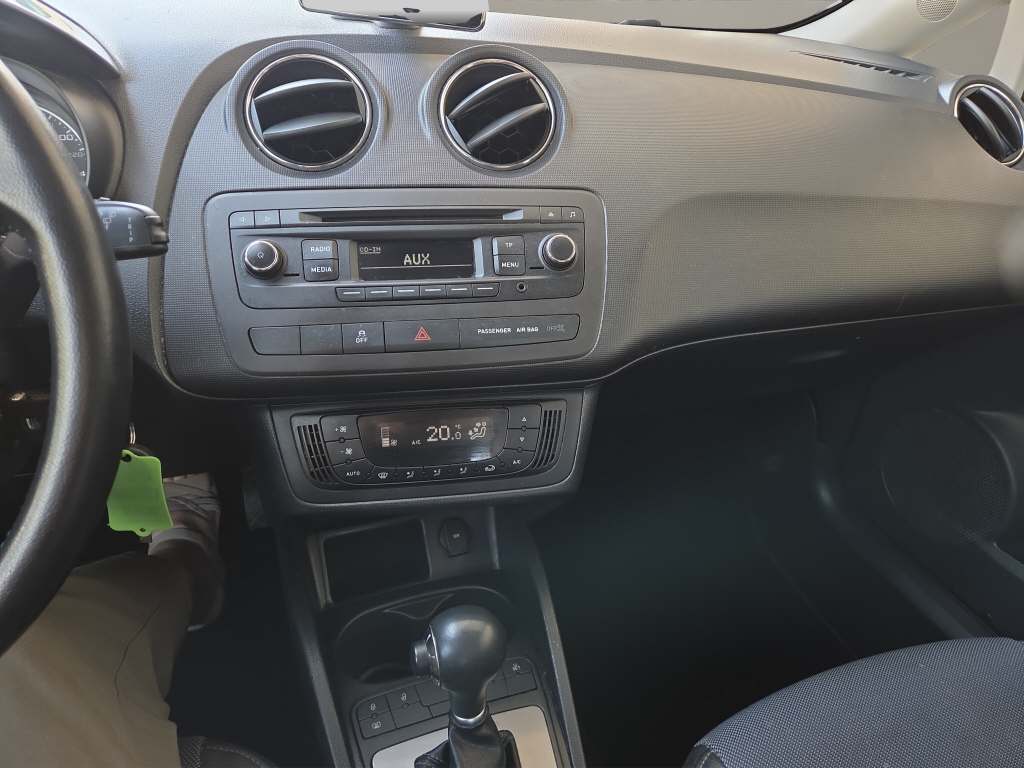SEAT Ibiza 1.2 TSI Style iTech DSG-image-8