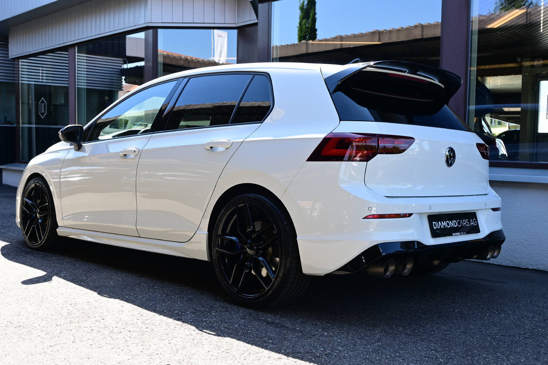 VW Golf VIII 2.0 TSI R DSG 4motion **Titanabgasanlage Akrapovic** Performance**-image-6