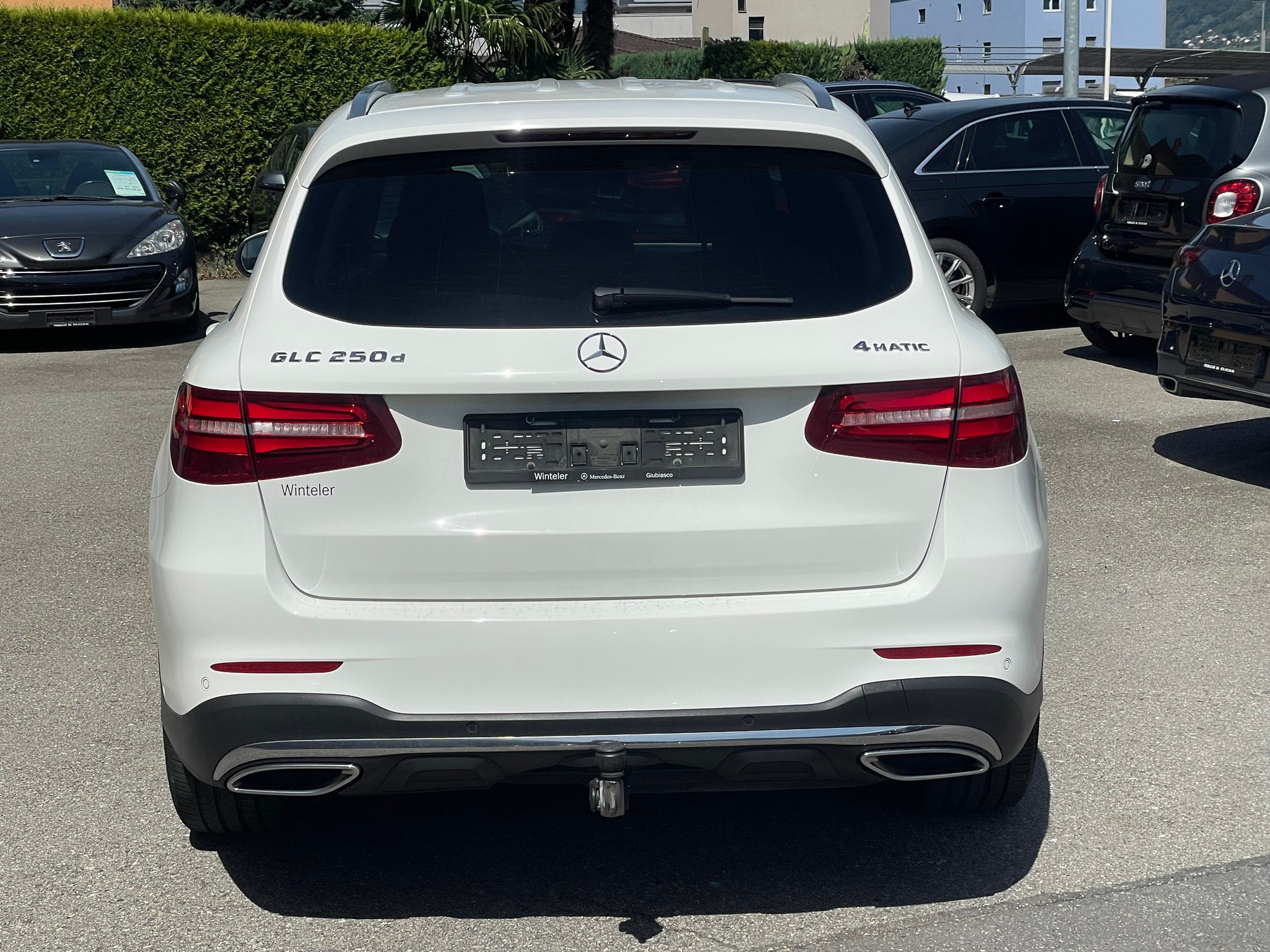 MERCEDES-BENZ GLC 250 d AMG Line 4Matic 9G-Tronic-image-9
