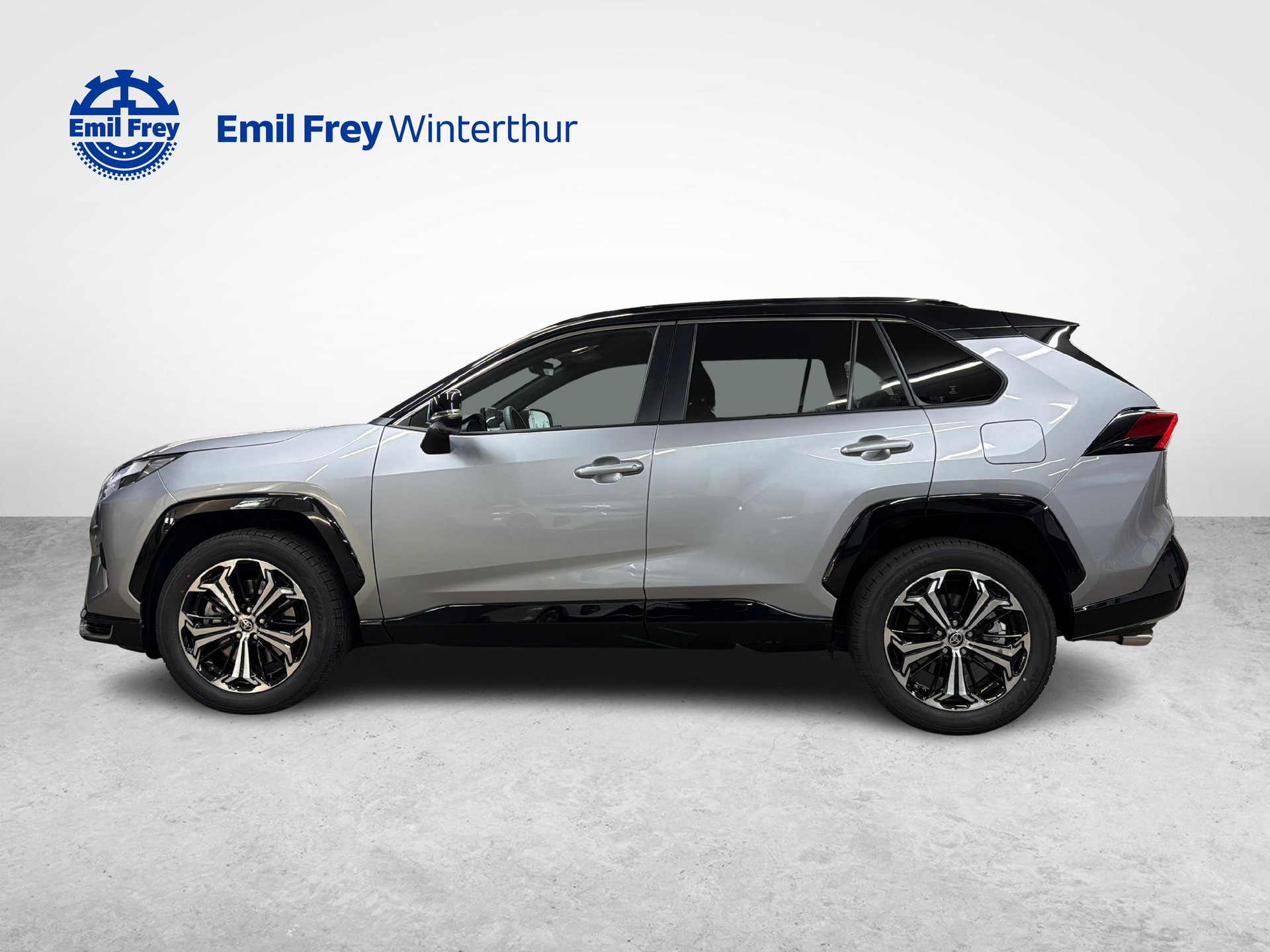 TOYOTA RAV4 2.5 Plug-In-Hybrid Platinum-showroom-element-1
