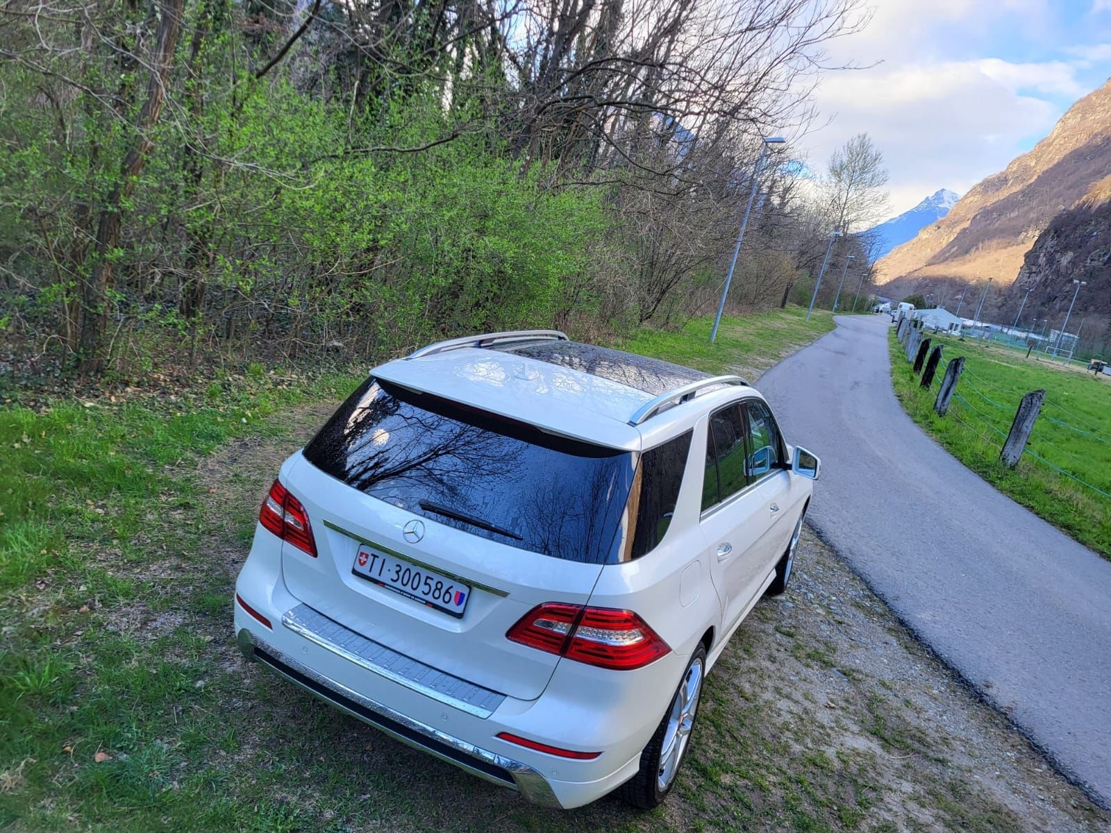 MERCEDES-BENZ ML 350 BlueTEC 4Matic 7G-Tronic-image-6