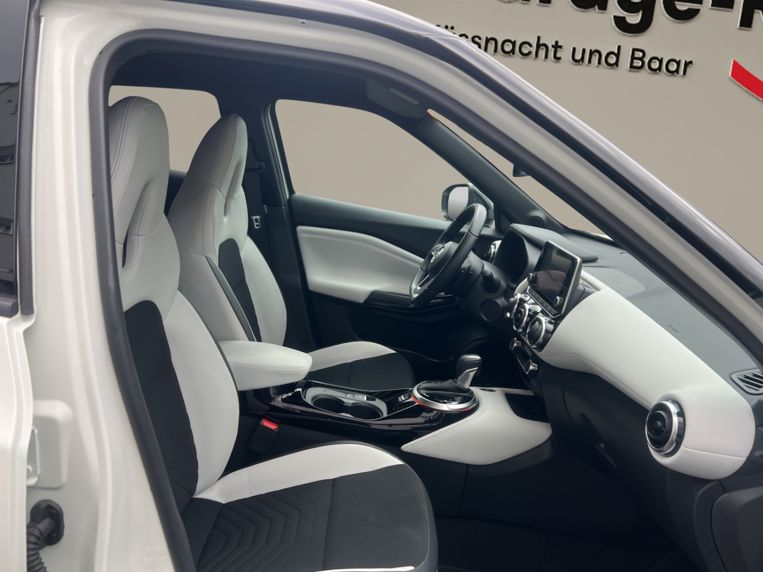 NISSAN Juke 1.0 DIG-T N-Design-image-9