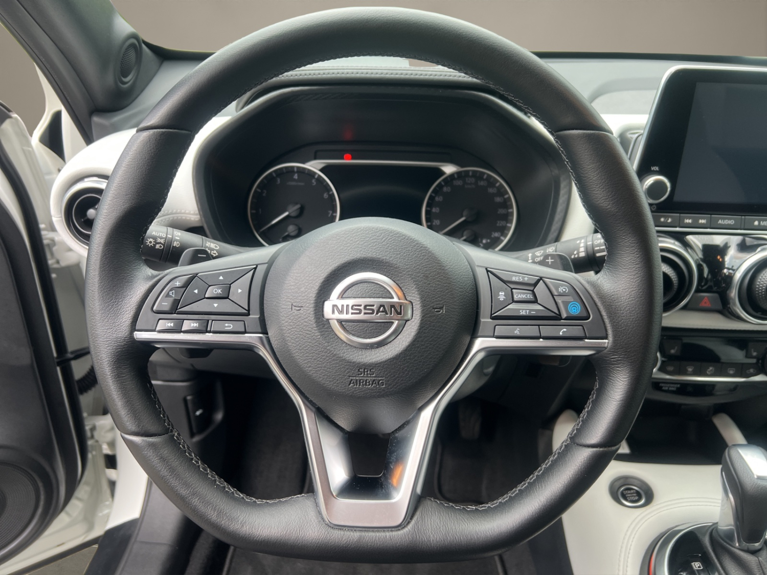 NISSAN Juke 1.0 DIG-T N-Design-image-11