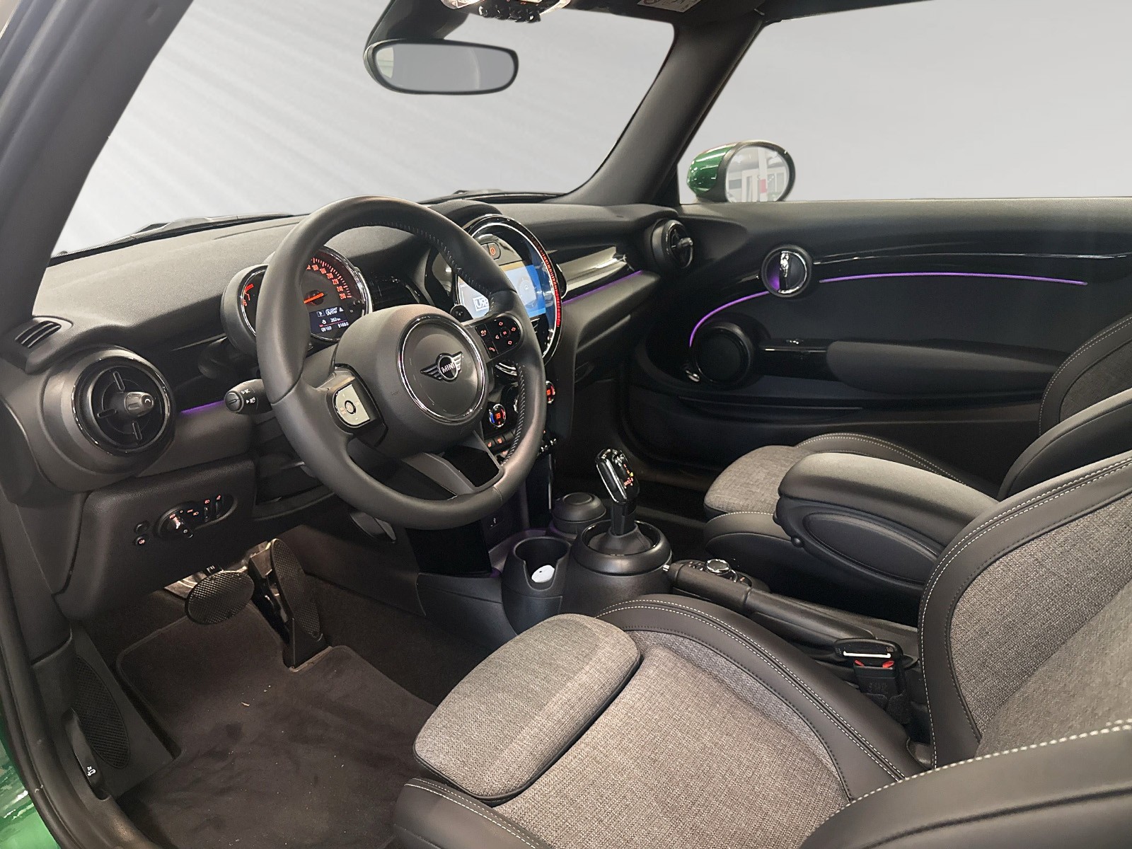MINI Cooper S Cabriolet DKG-showroom-element-3