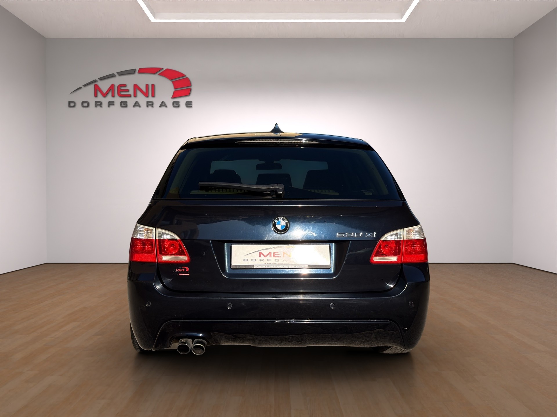 BMW 530xi Touring-image-5