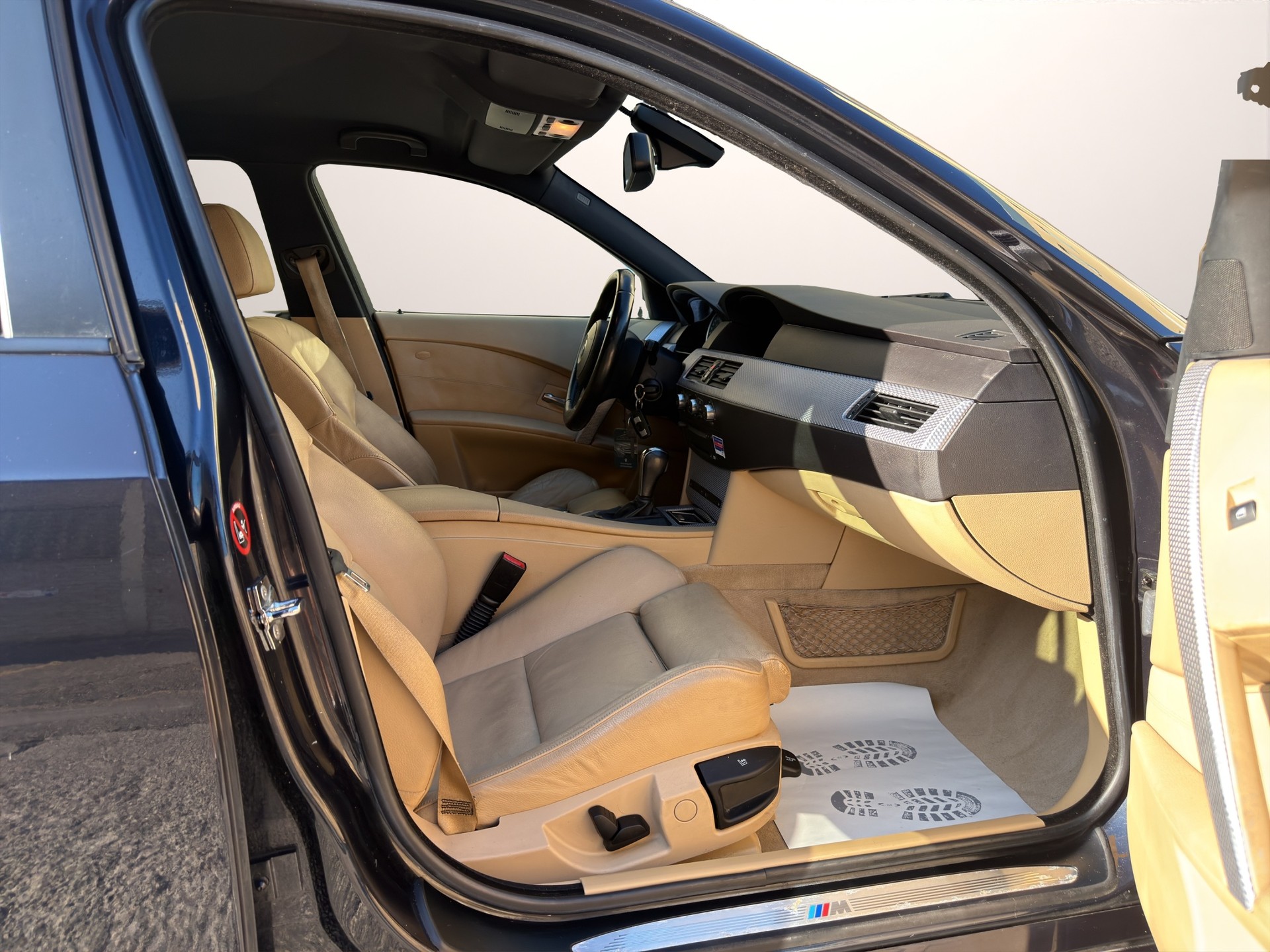 BMW 530xi Touring-image-13