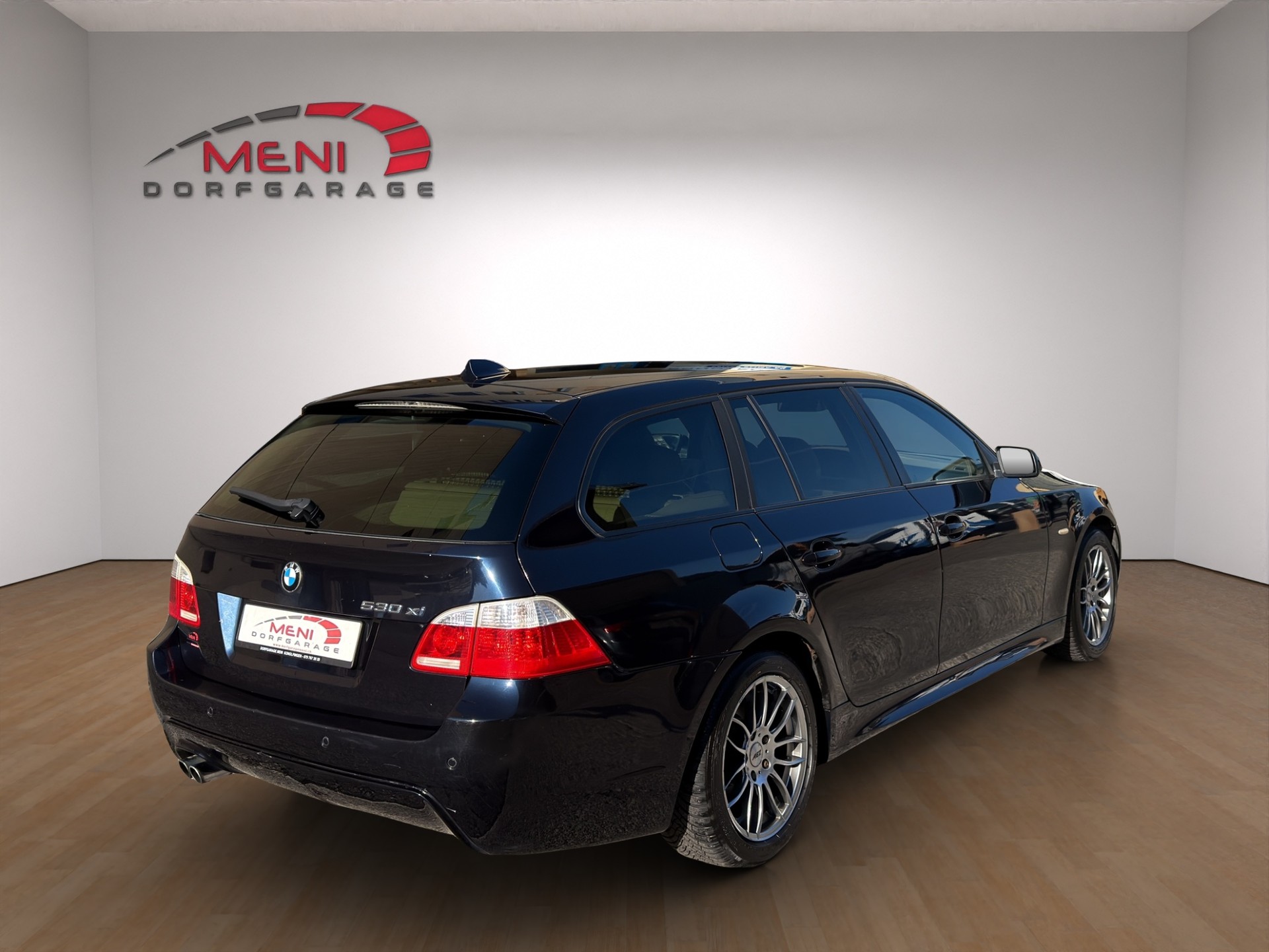BMW 530xi Touring-image-6