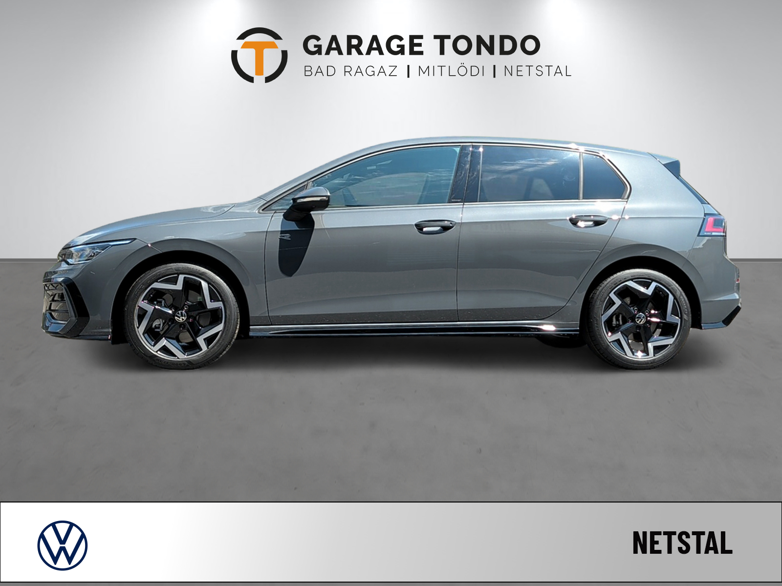 VW Golf VIII 2.0 TSI R-Line DSG 4motion-showroom-element-2