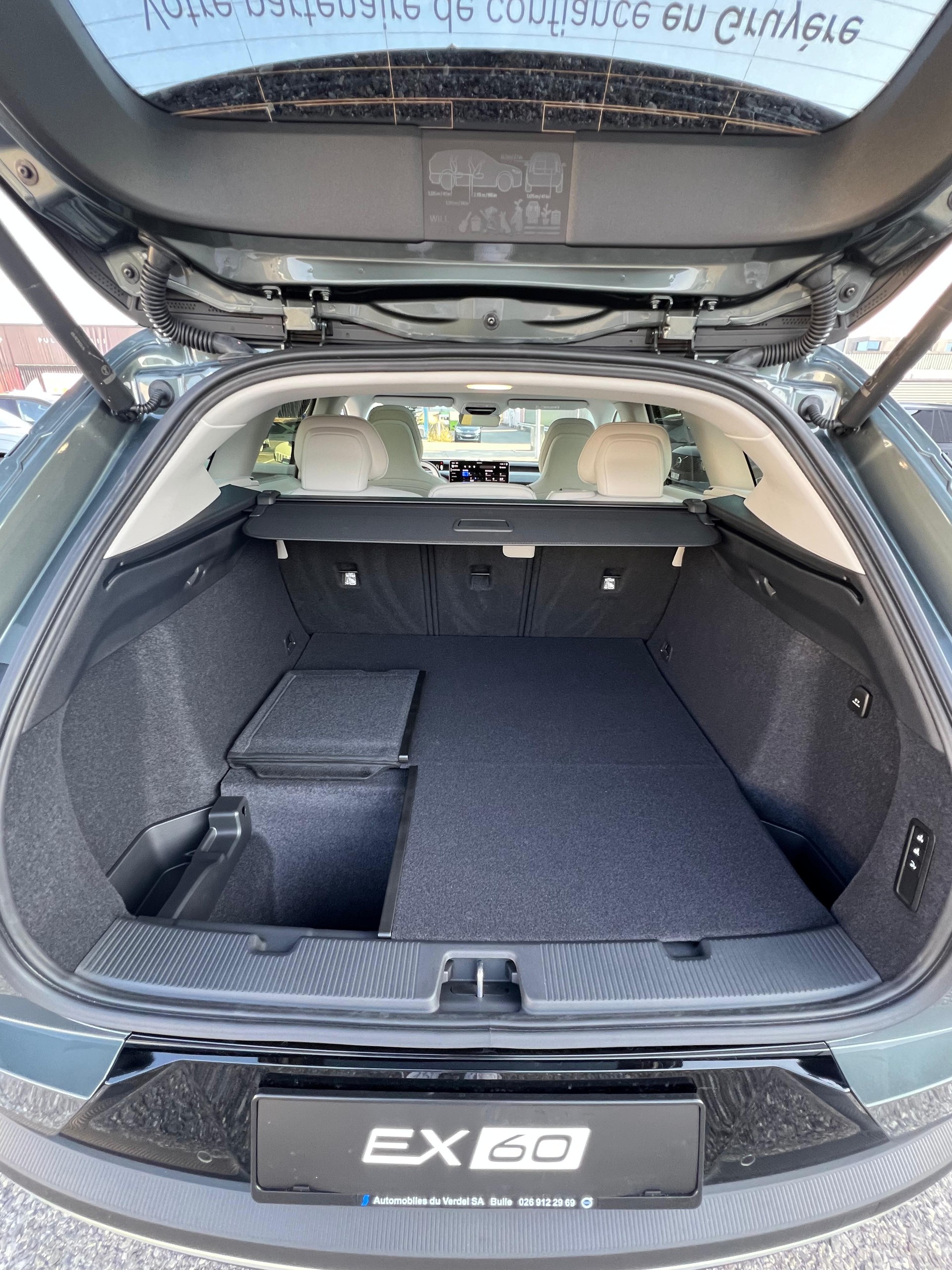 VOLVO EX60 P10 Twin Ultra AWD-image-28