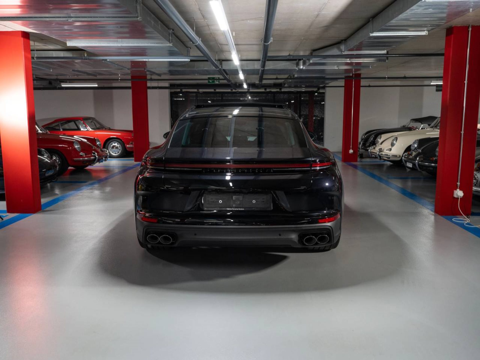 PORSCHE Panamera 4 E-Hybrid-image-6