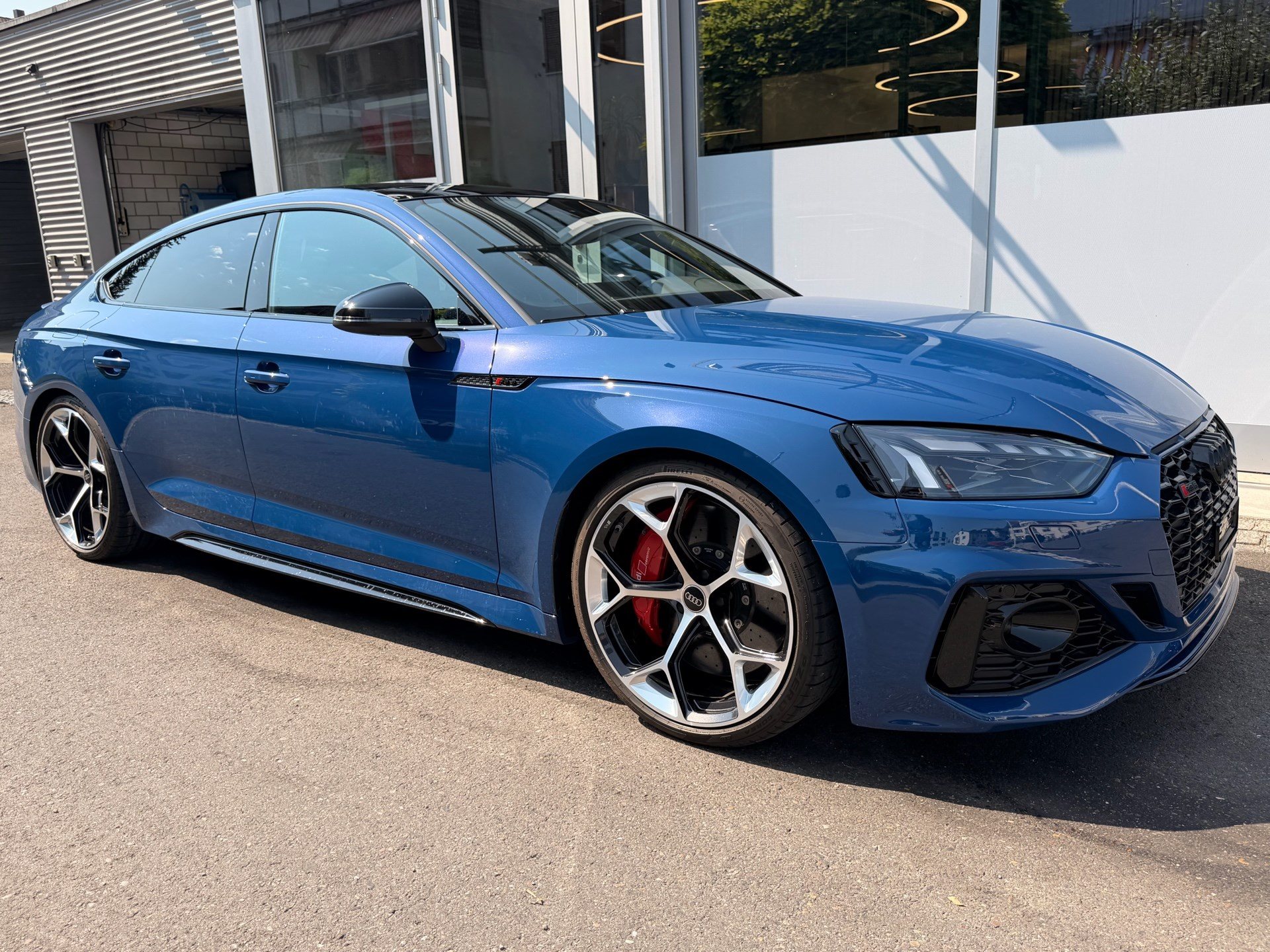 AUDI RS5 SPORTBACK 2.9 TFSI QUATTRO *** PERFORMANCE EDITION & 4 JAHRE AUDI WERKSGARANTIE ***-showroom-element-2