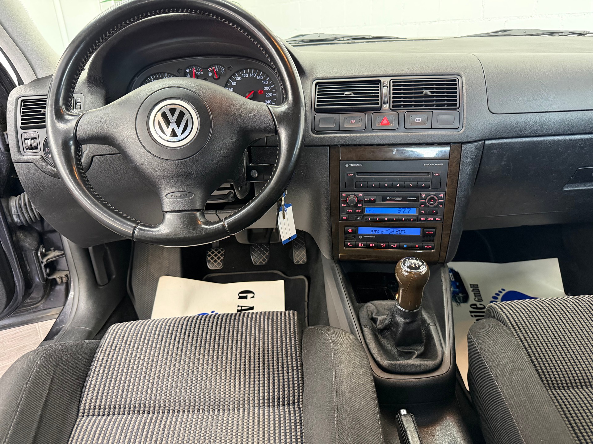 VW Golf 1.8 T Highline ⭐️-image-9