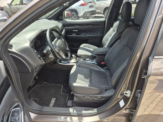 MITSUBISHI Pajero 3.2 DI-D Profi-image-4