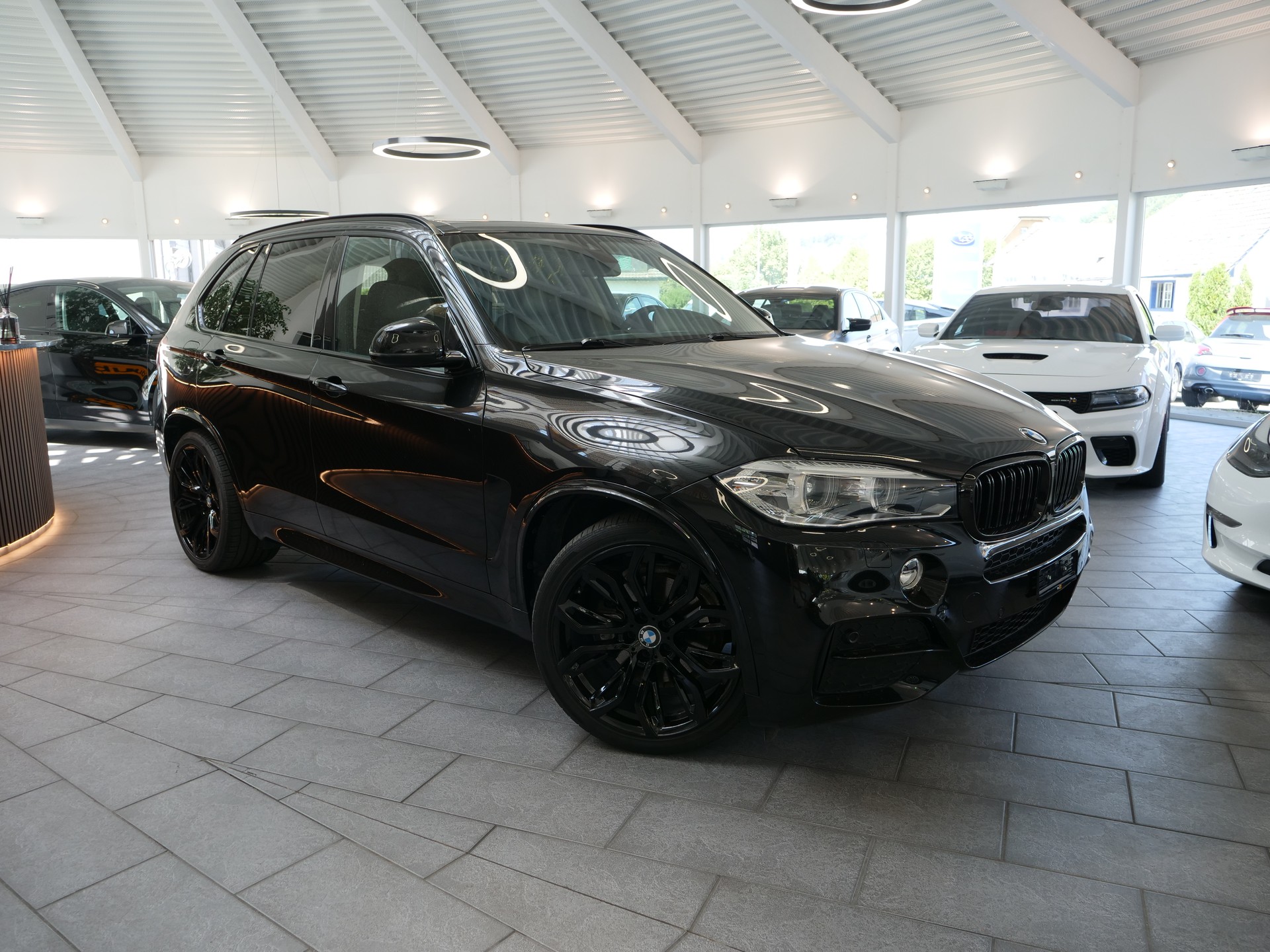 BMW X5 xDrive 30d M-Paket Steptronic-showroom-element-2