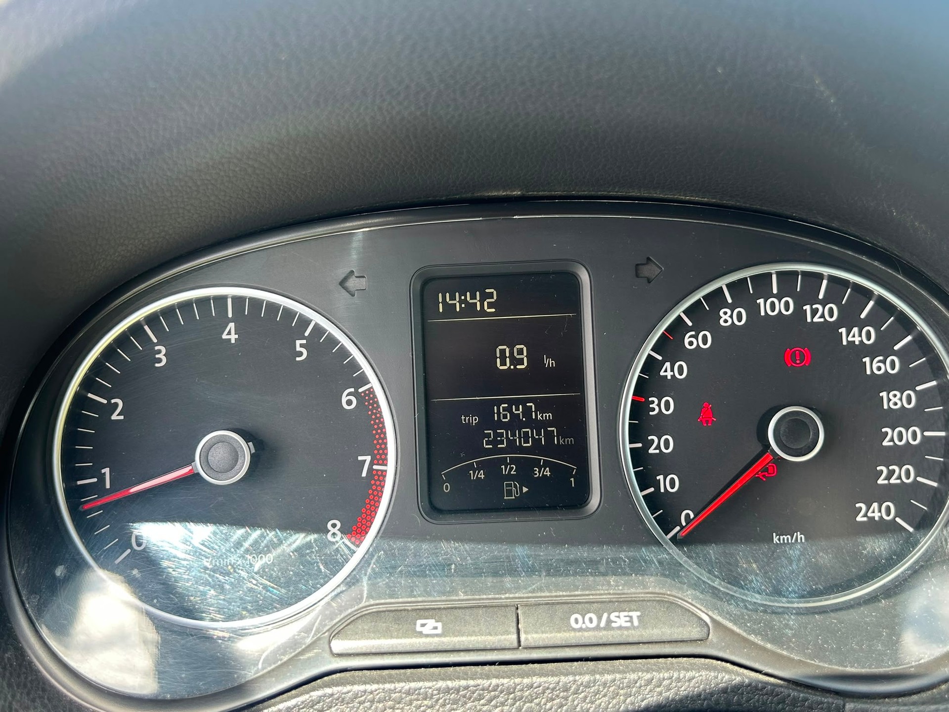 VW Polo 1.4 16V Comfortline-image-23