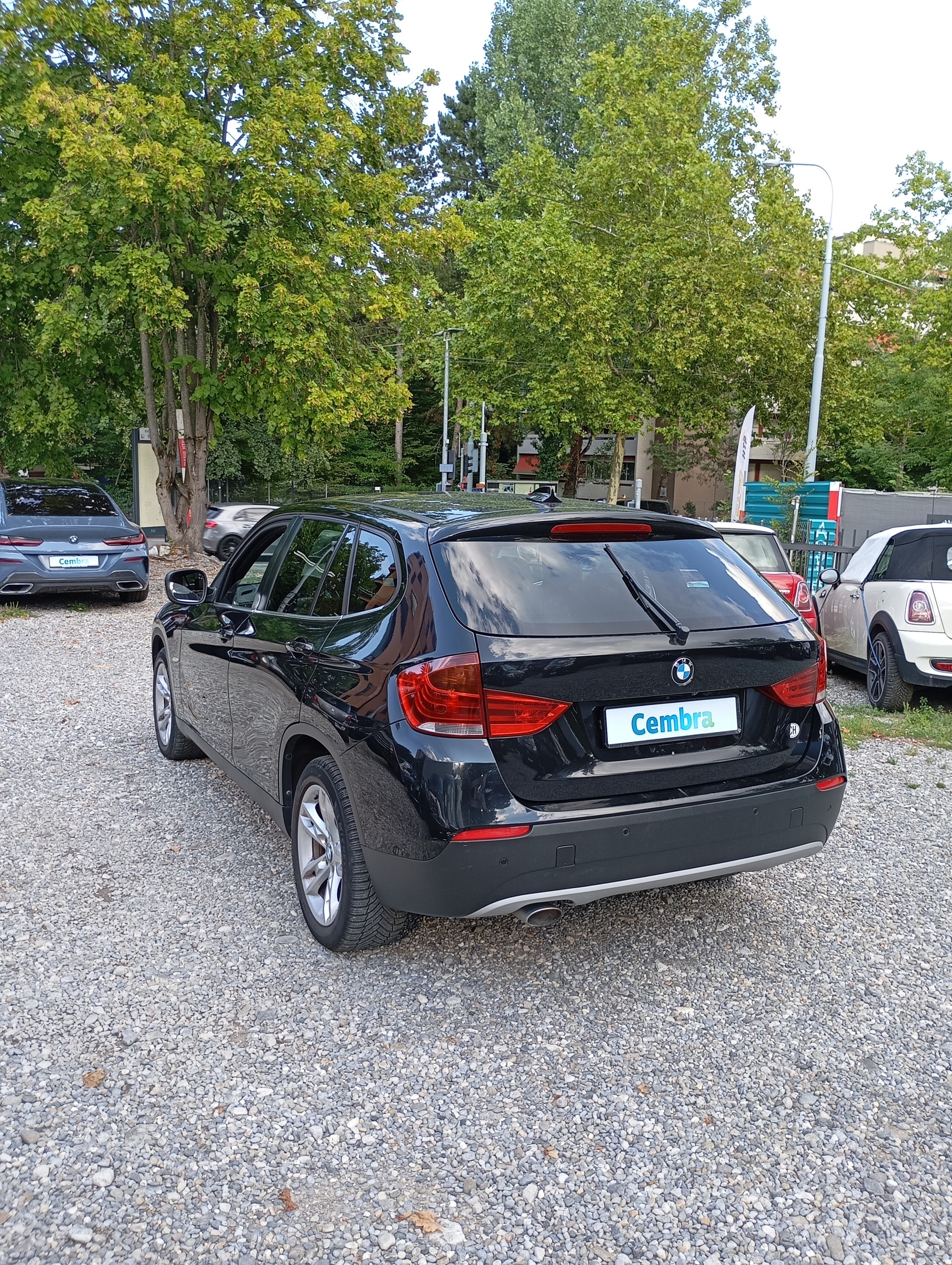 BMW X1 xDrive 23d Steptronic-showroom-element-3