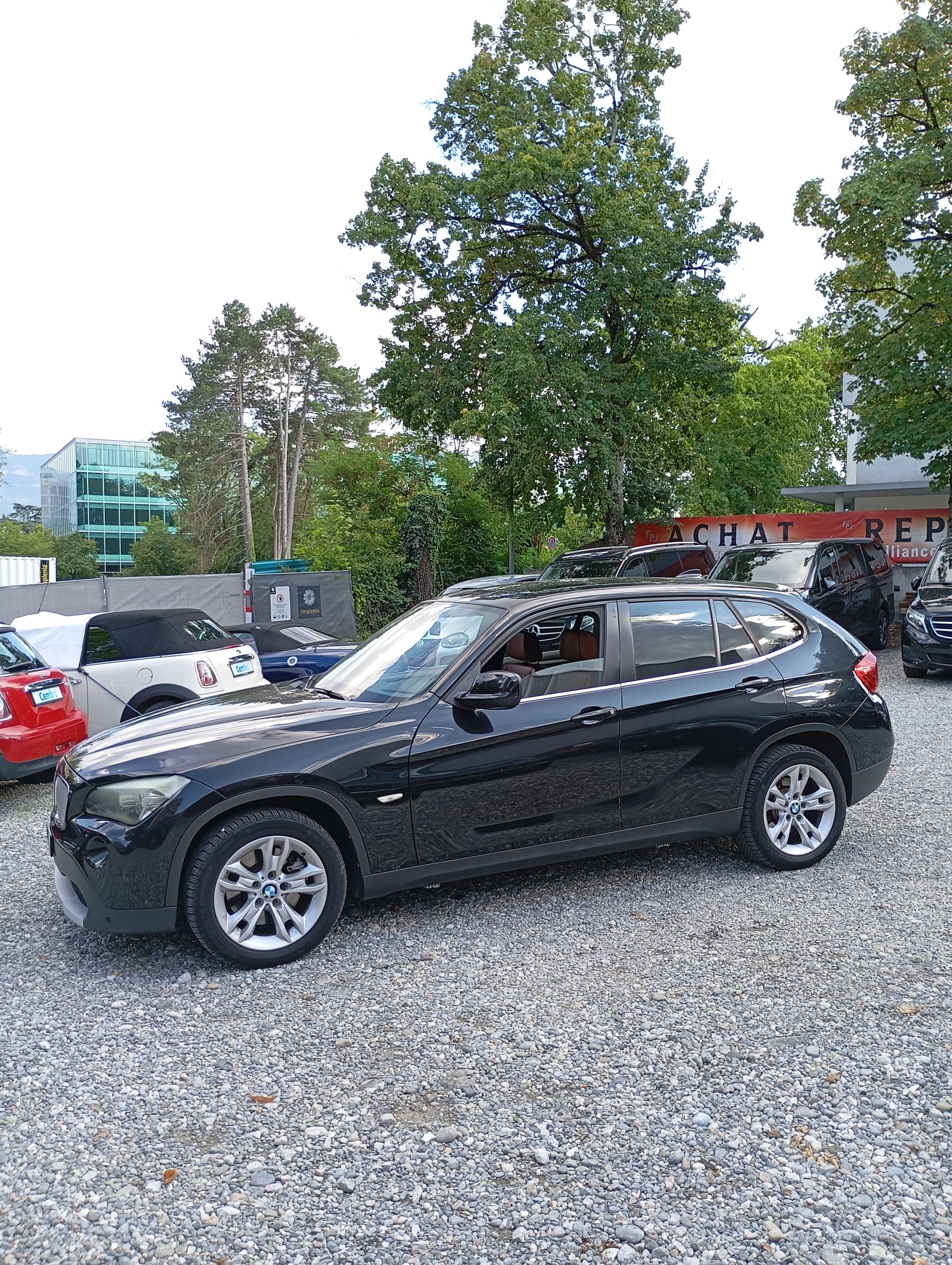 BMW X1 xDrive 23d Steptronic-showroom-element-2