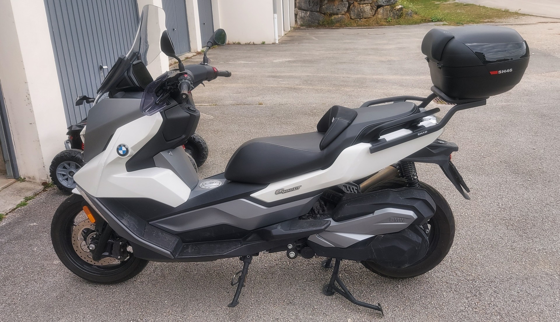 BMW GT-image-1