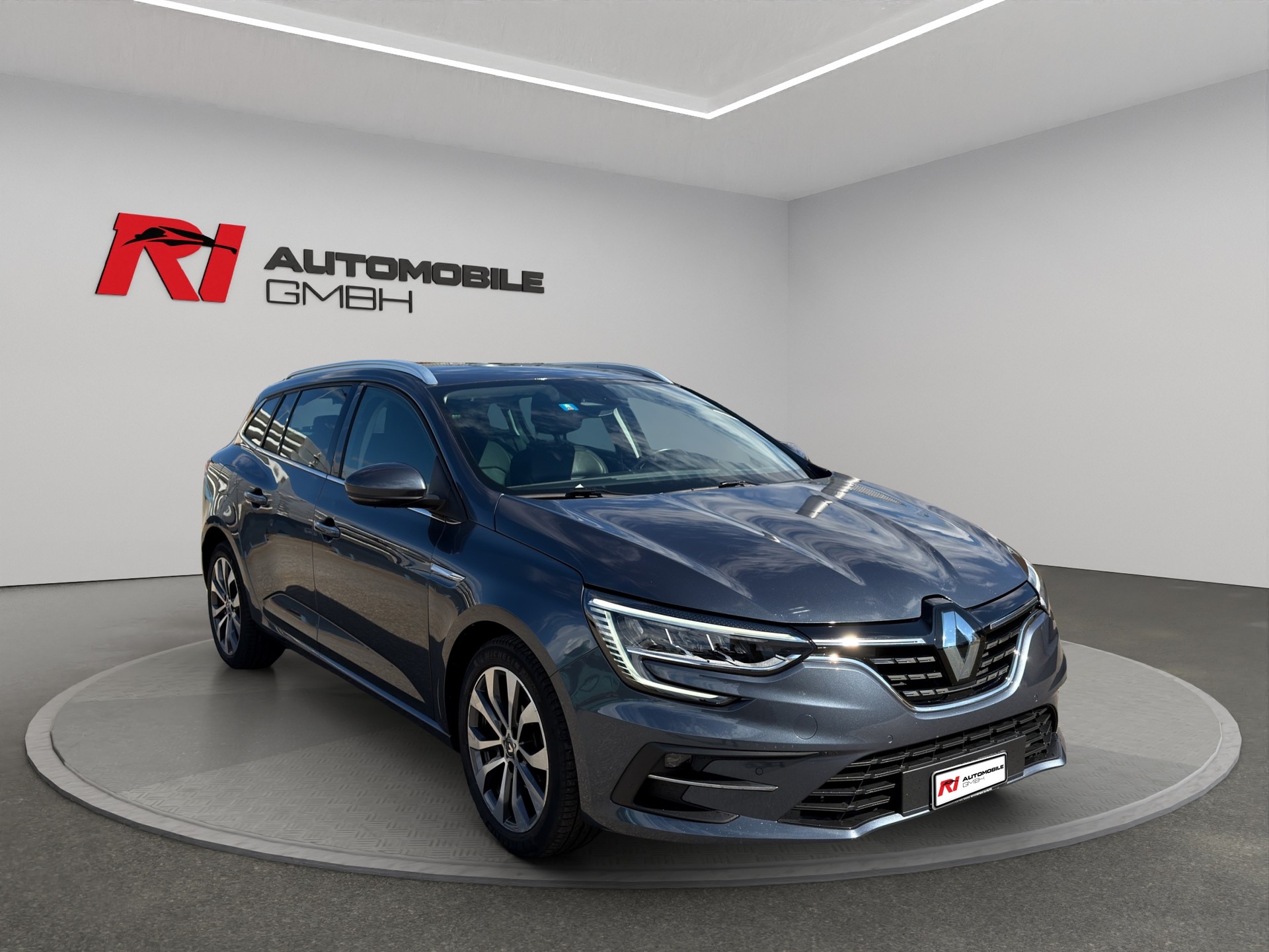 RENAULT Mégane Grandtour 1.3 16V Turbo Techno EDC-showroom-element-2