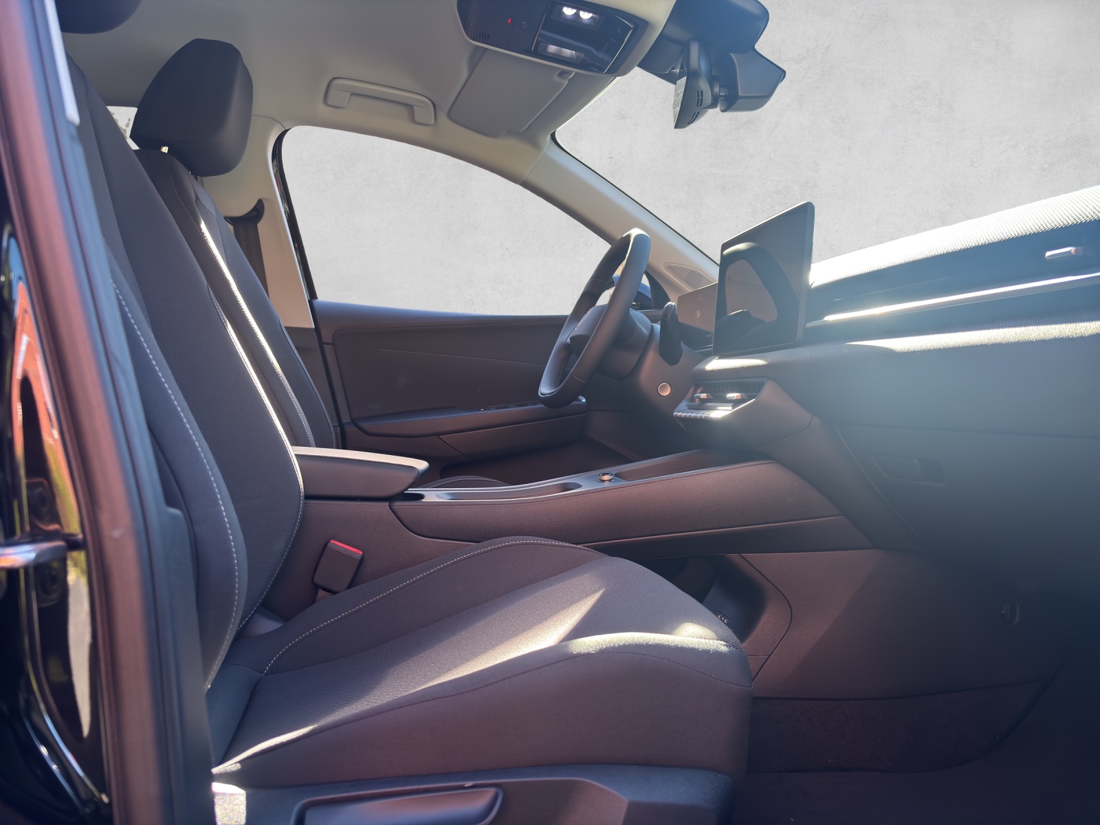 VW ID.Polo 52 kWh Life Edition One-image-12