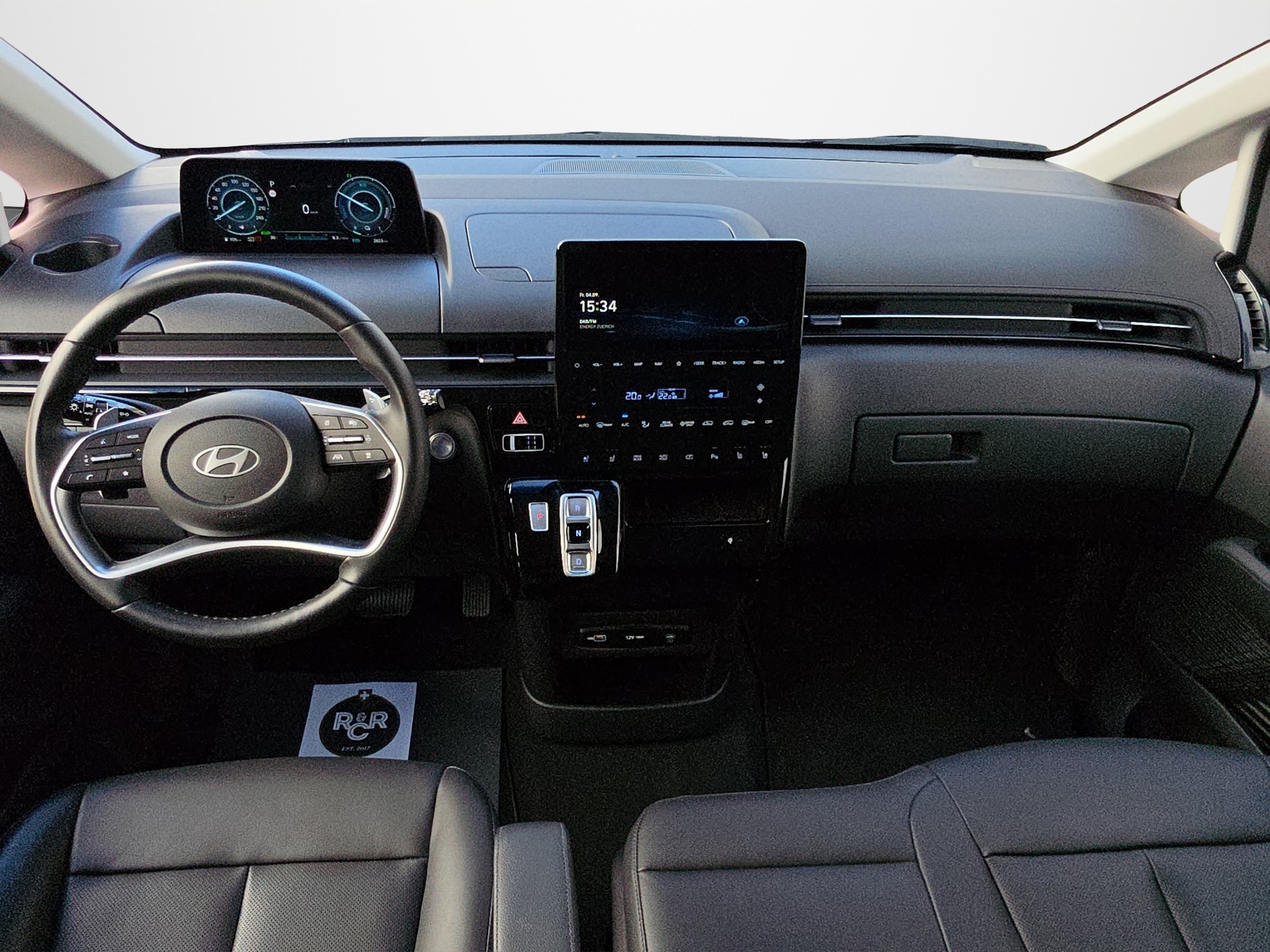 HYUNDAI Staria Wagon 1.6 GDi HEV Vertex-image-19