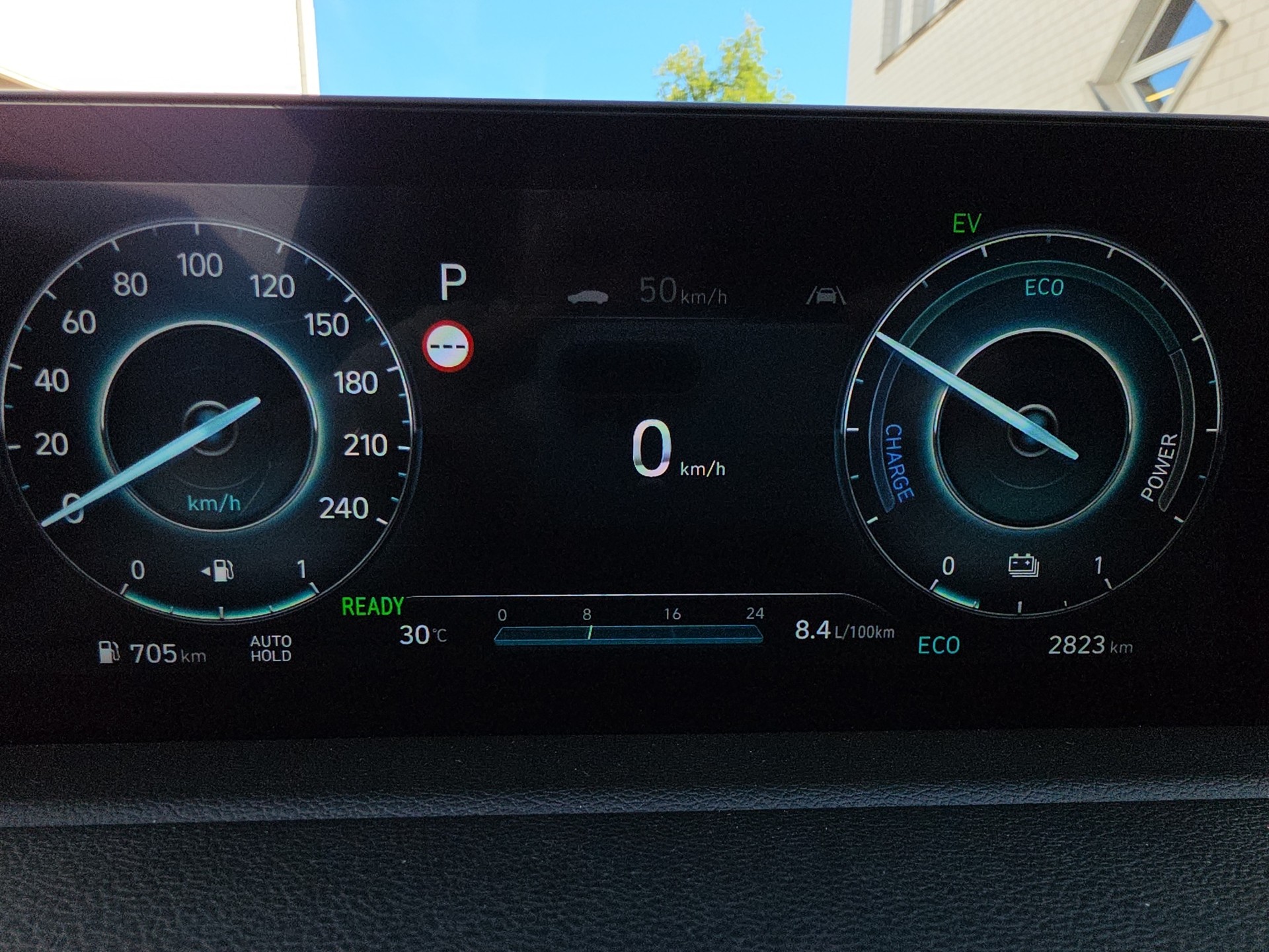HYUNDAI Staria Wagon 1.6 GDi HEV Vertex-image-22
