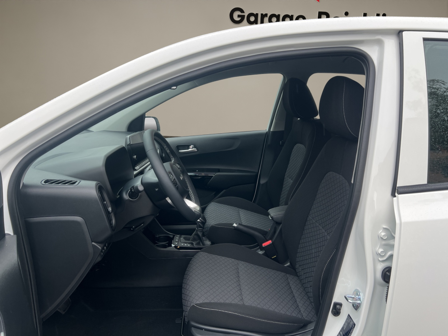 KIA Picanto 1.0 GDi First Edition-image-8