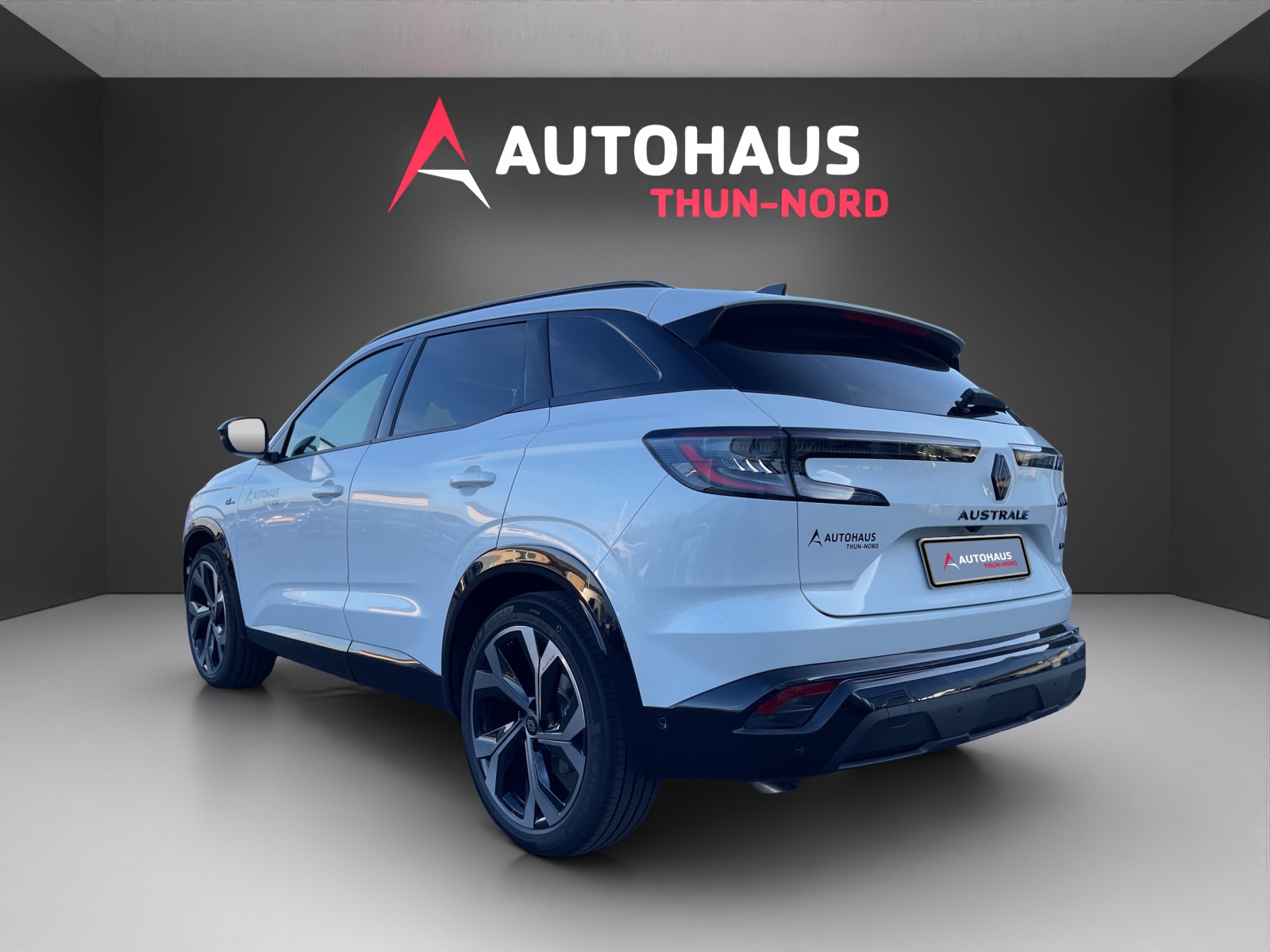 RENAULT Austral 1.2 E-Tech iconic esprit Alpine-showroom-element-2