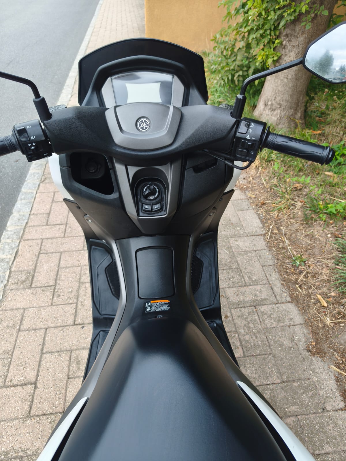 YAMAHA N-Max GPD 125-image-11