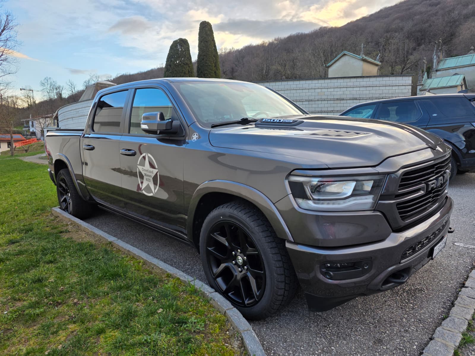 DODGE Crew Cab