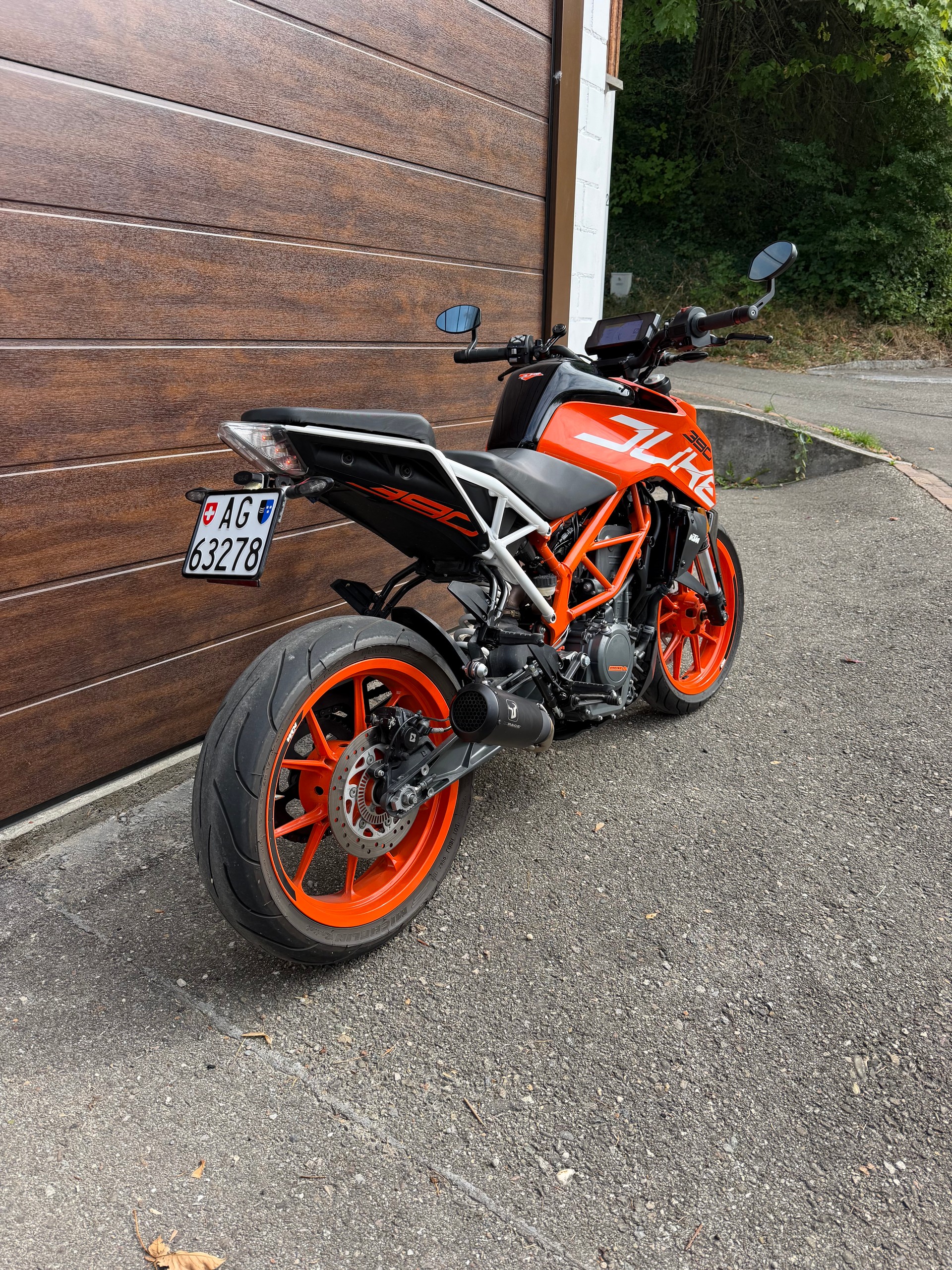 KTM 390 Duke ABS-image-2