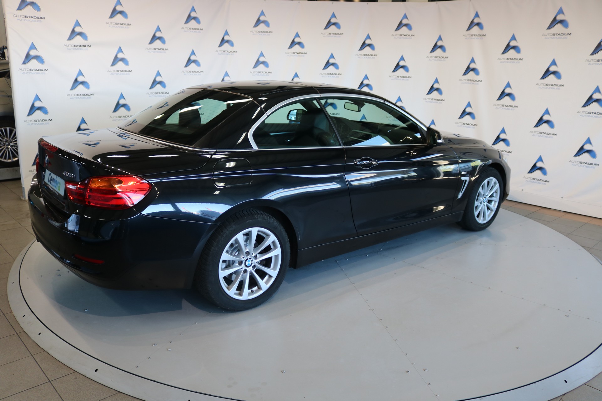 BMW 428i Cabriolet xDrive Steptronic-image-23