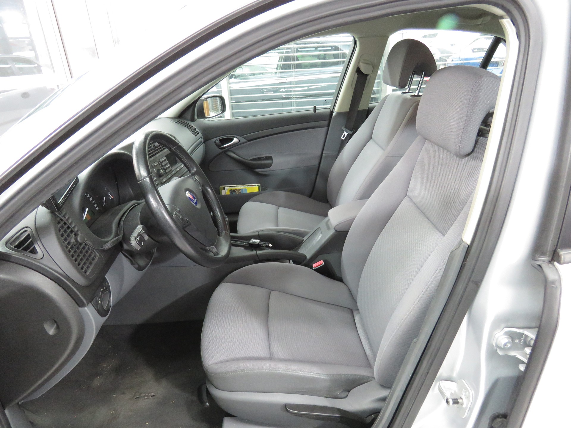 SAAB 9-3 2.0 Sport Automat-image-7