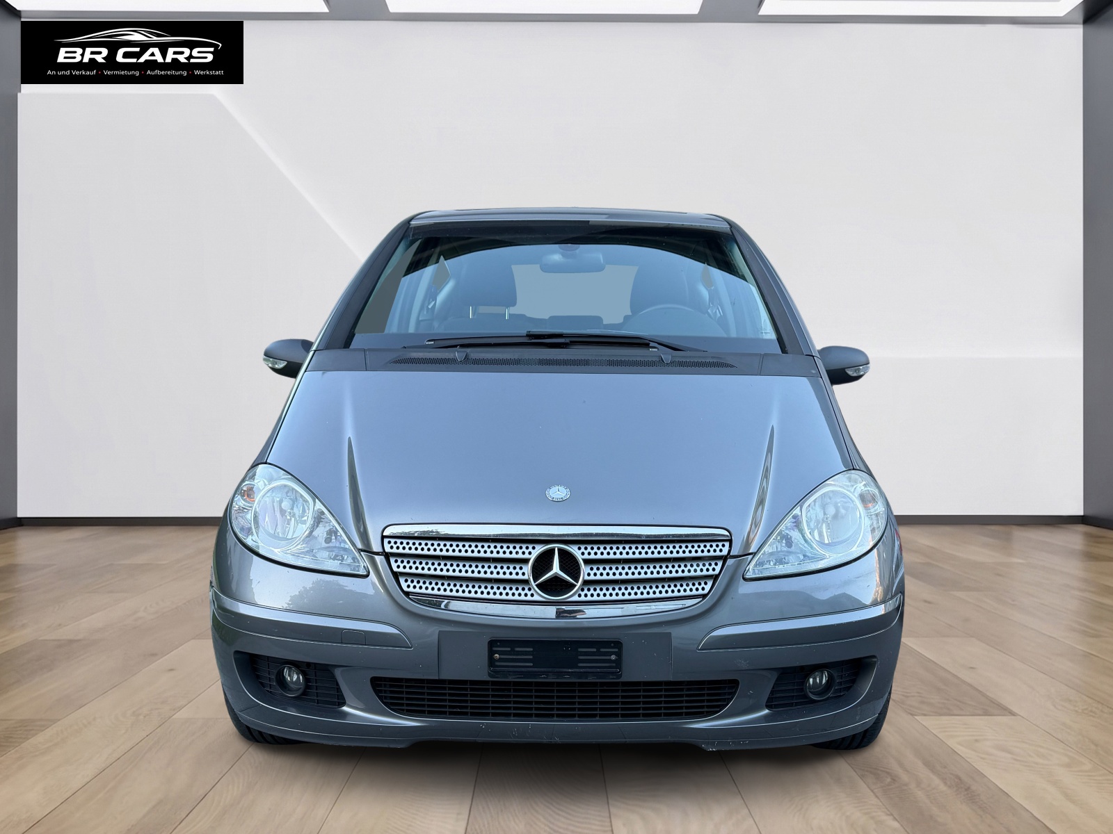 MERCEDES-BENZ A 150 Classic-showroom-element-2
