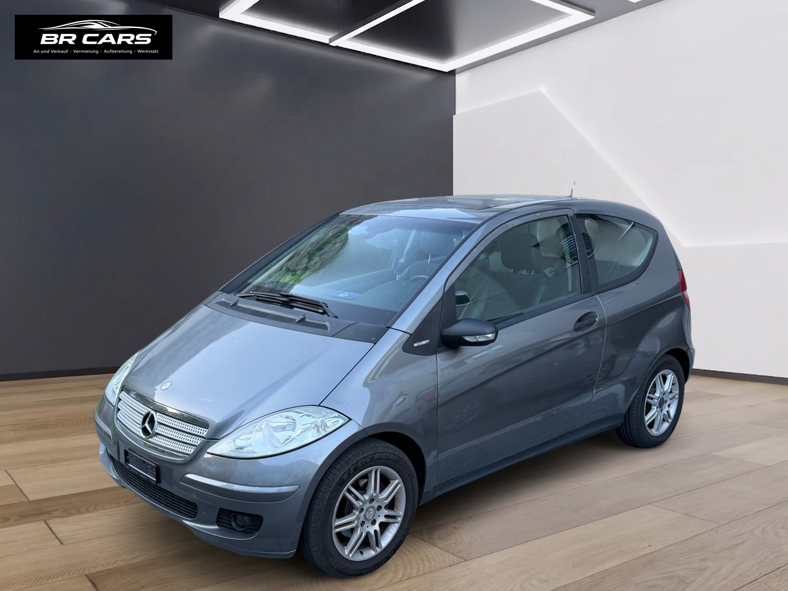 MERCEDES-BENZ A 150 Classic-showroom-element-1