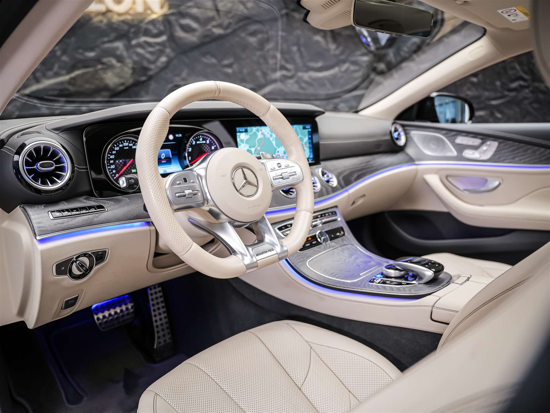 MERCEDES-BENZ CLS 53 AMG 4 Matic+ Edition1 *Massage*Panorama*Head Up*-image-7