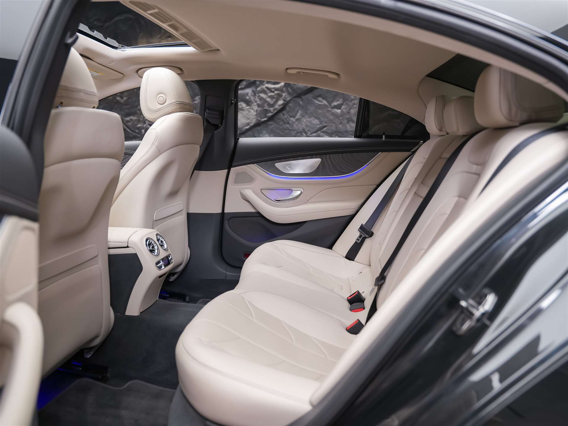 MERCEDES-BENZ CLS 53 AMG 4 Matic+ Edition1 *Massage*Panorama*Head Up*-image-13