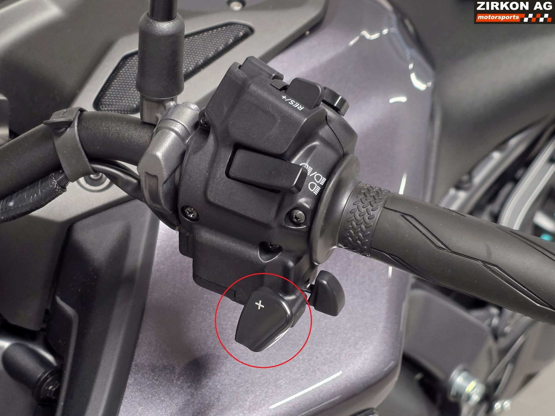YAMAHA MT-09 Y-AMT-image-13