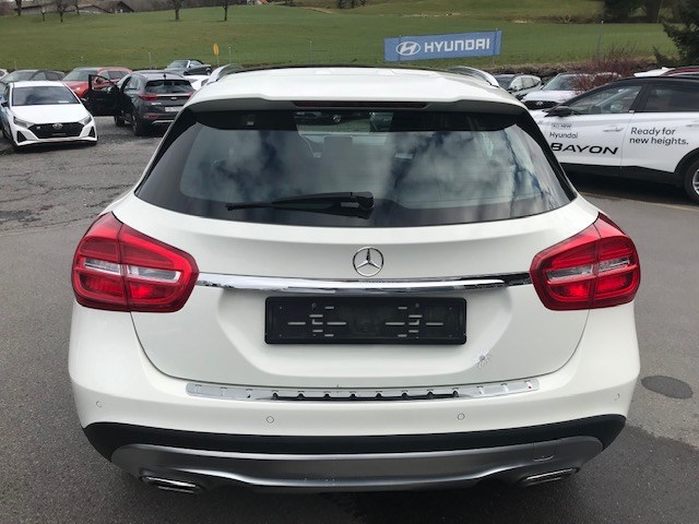 MERCEDES-BENZ GLA 220 CDI Urban 7G-DCT-image-5