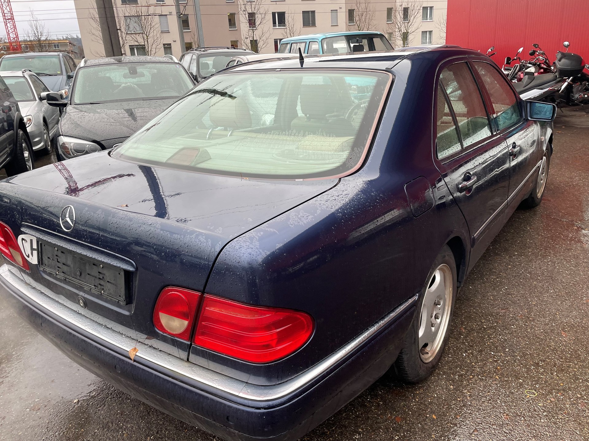 MERCEDES-BENZ E 420