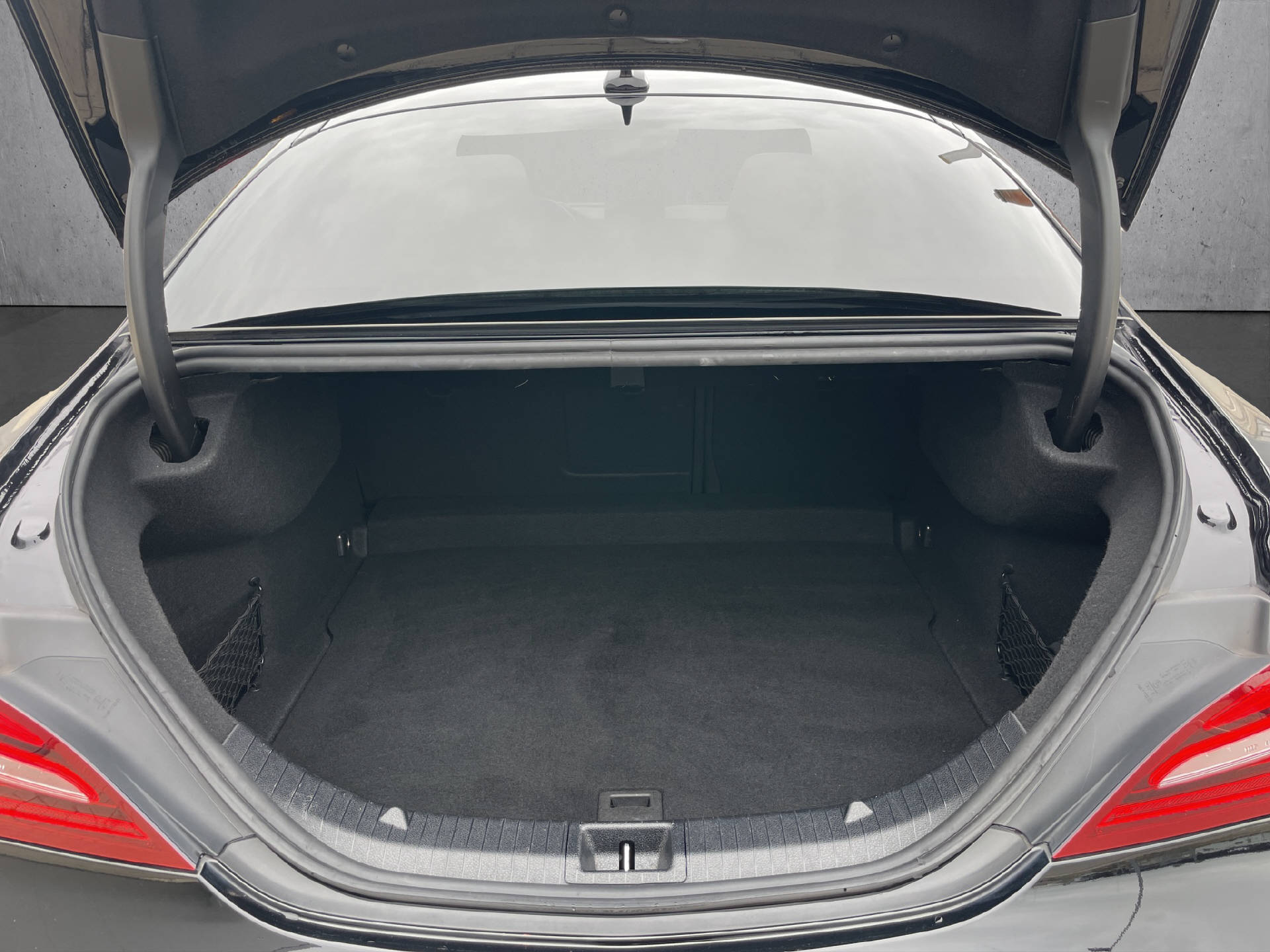 MERCEDES-BENZ CLA 45 AMG 4m-image-14