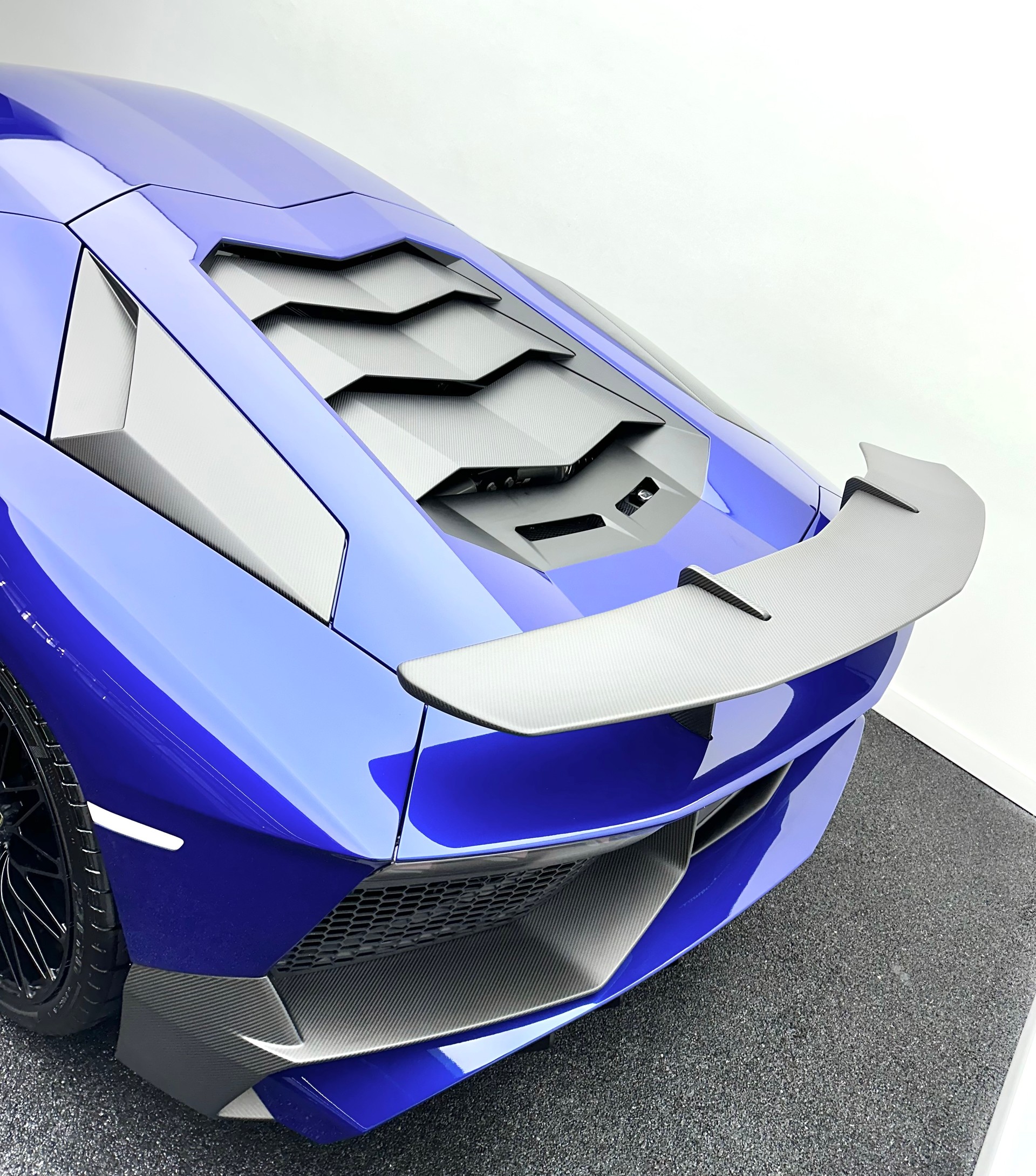 LAMBORGHINI Aventador LP750-4 Superveloce Coupé E-Gear-image-11