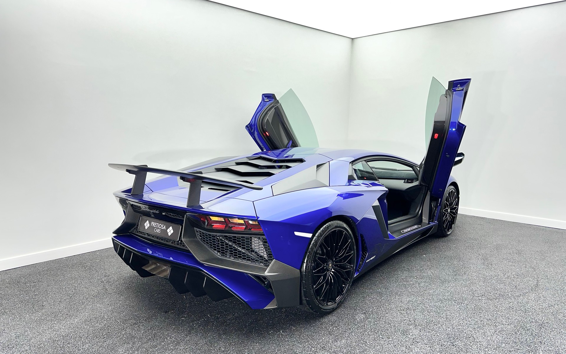 LAMBORGHINI Aventador LP750-4 Superveloce Coupé E-Gear-image-7