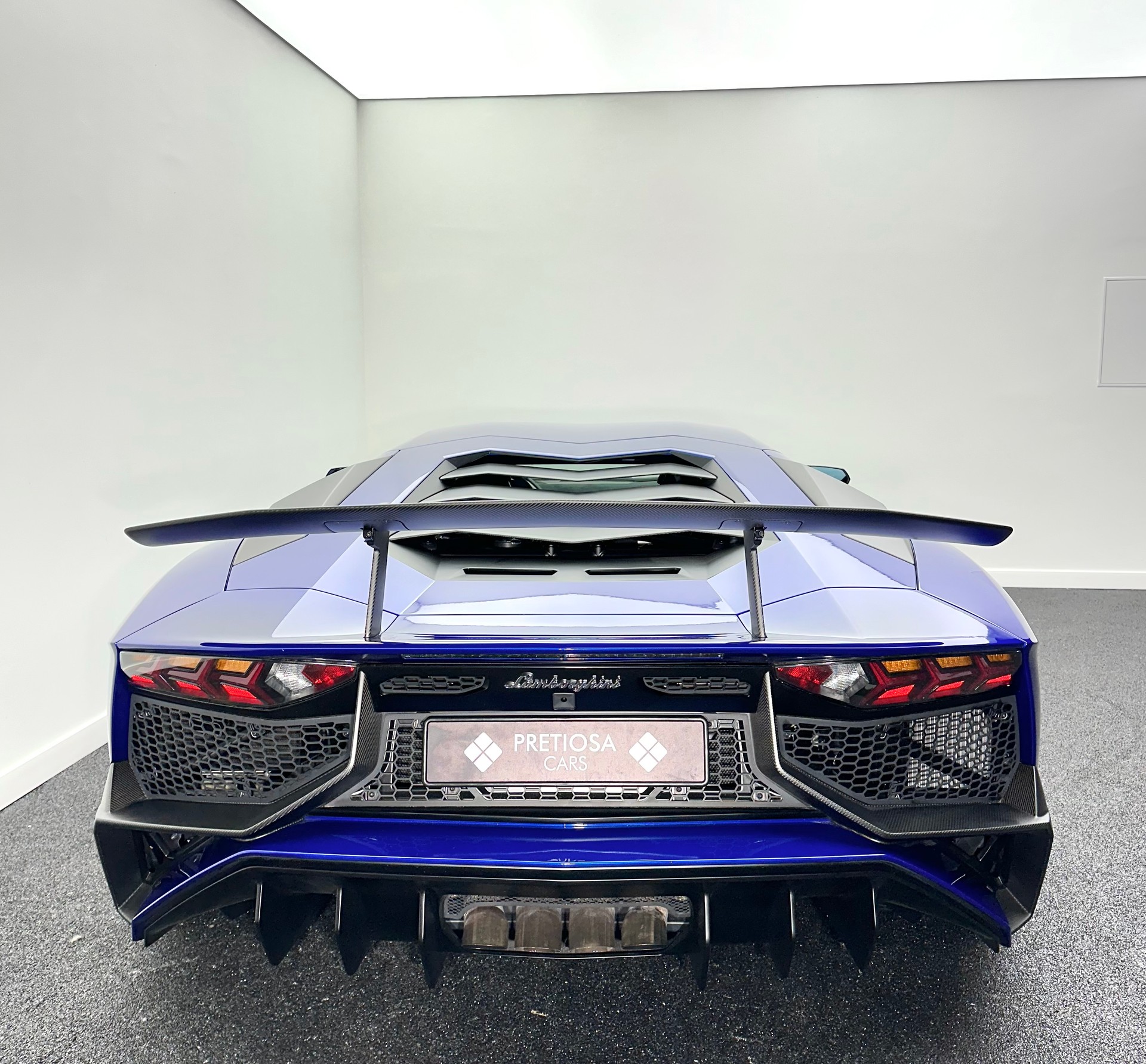 LAMBORGHINI Aventador LP750-4 Superveloce Coupé E-Gear-image-8