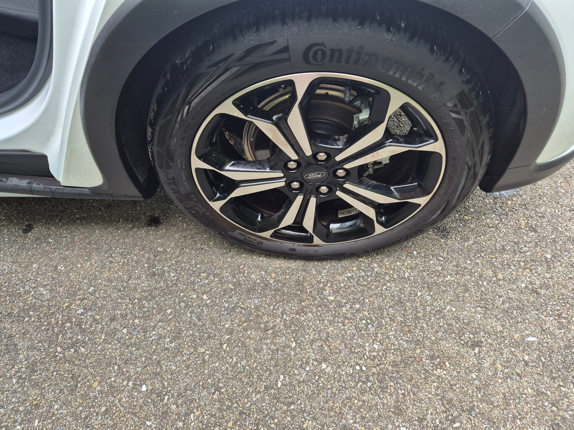 FORD Focus 1.0 MHEV Active X Automatic-image-10