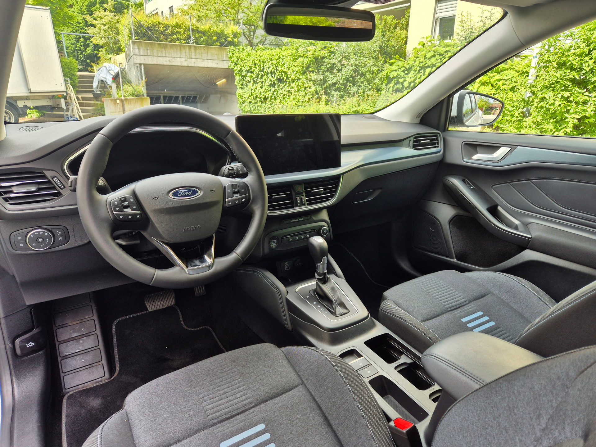FORD Focus 1.0 MHEV Active X Automatic-image-9
